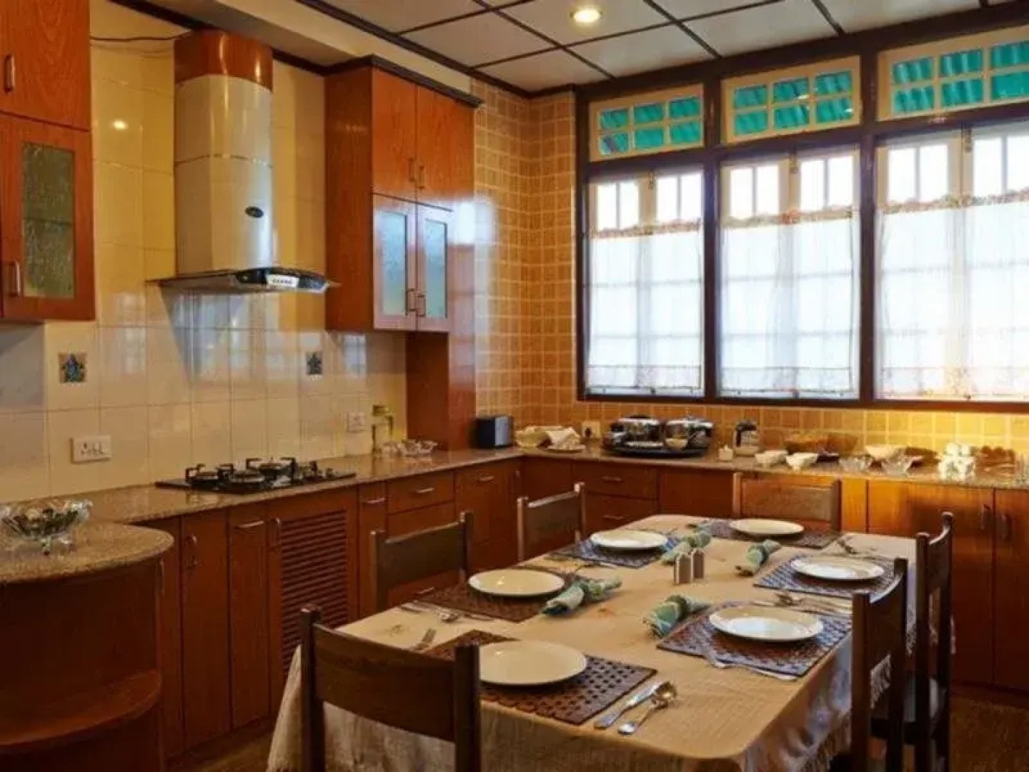 Cafe Shillong Bed and Breakfast