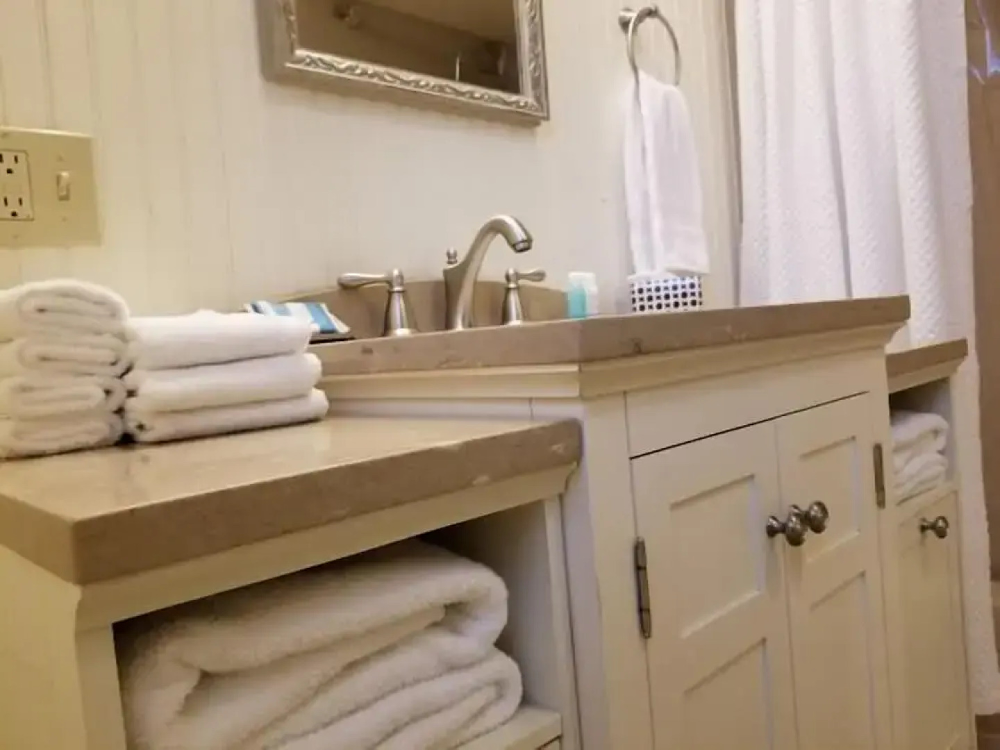 China Creek Cottages