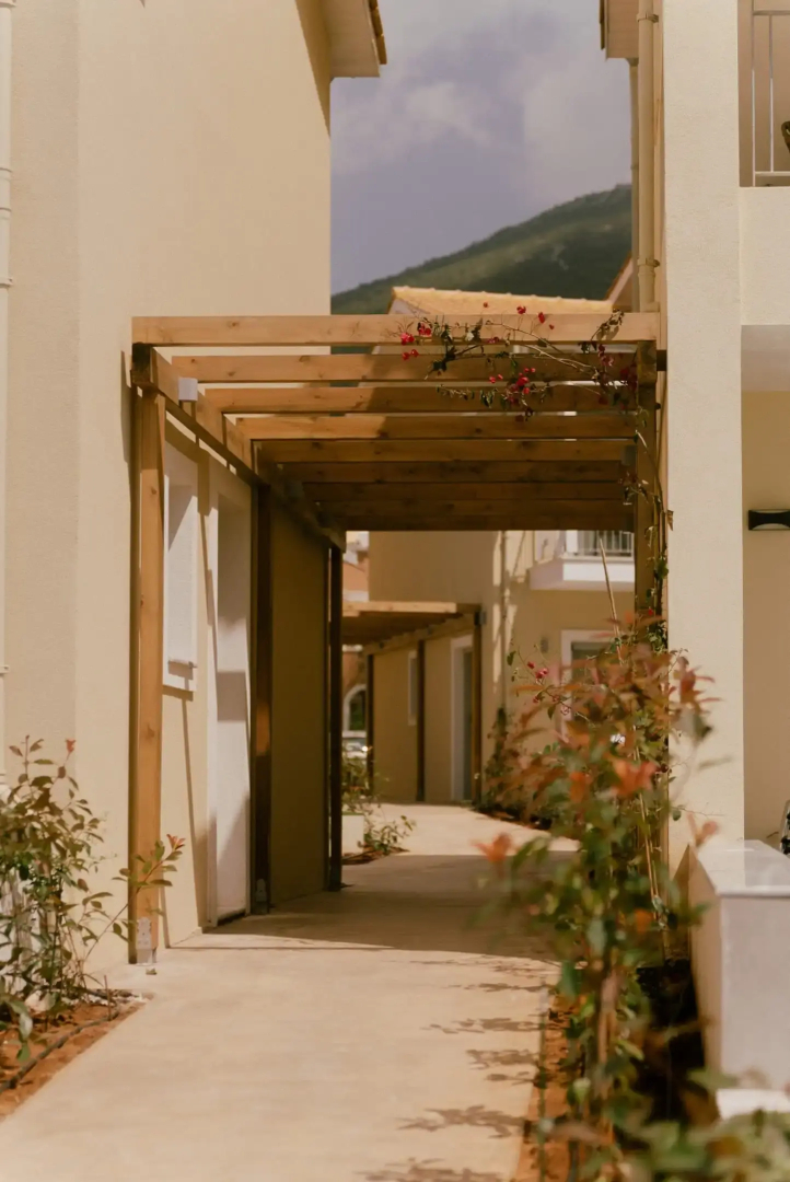 Eterrano Seaside Retreat