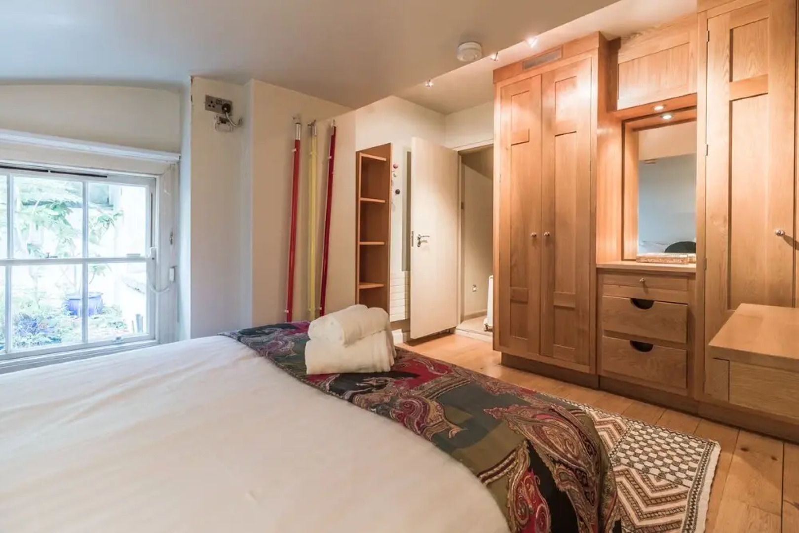 The Oscar Wilde Suite by 5STARSTAY