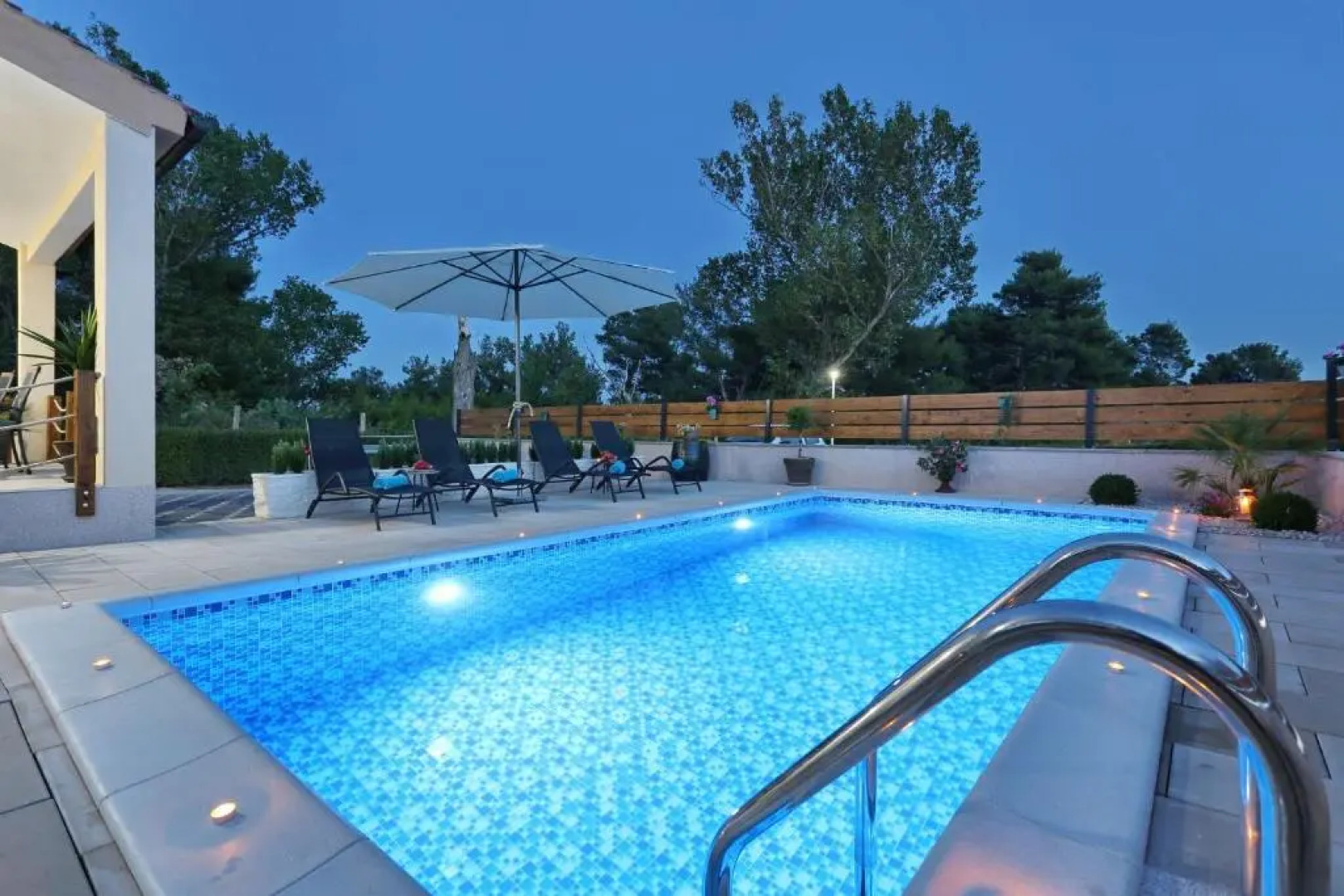 Punta Garden Pool House