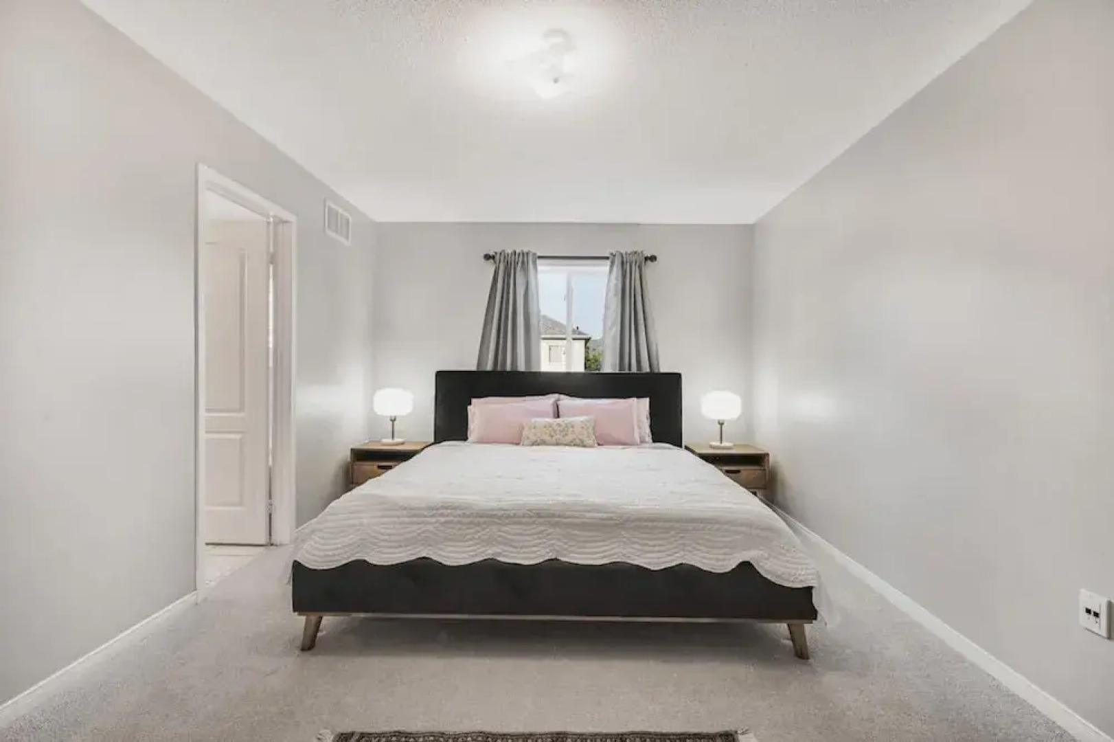 Spacious Whitby Haven 3BR Home Parking