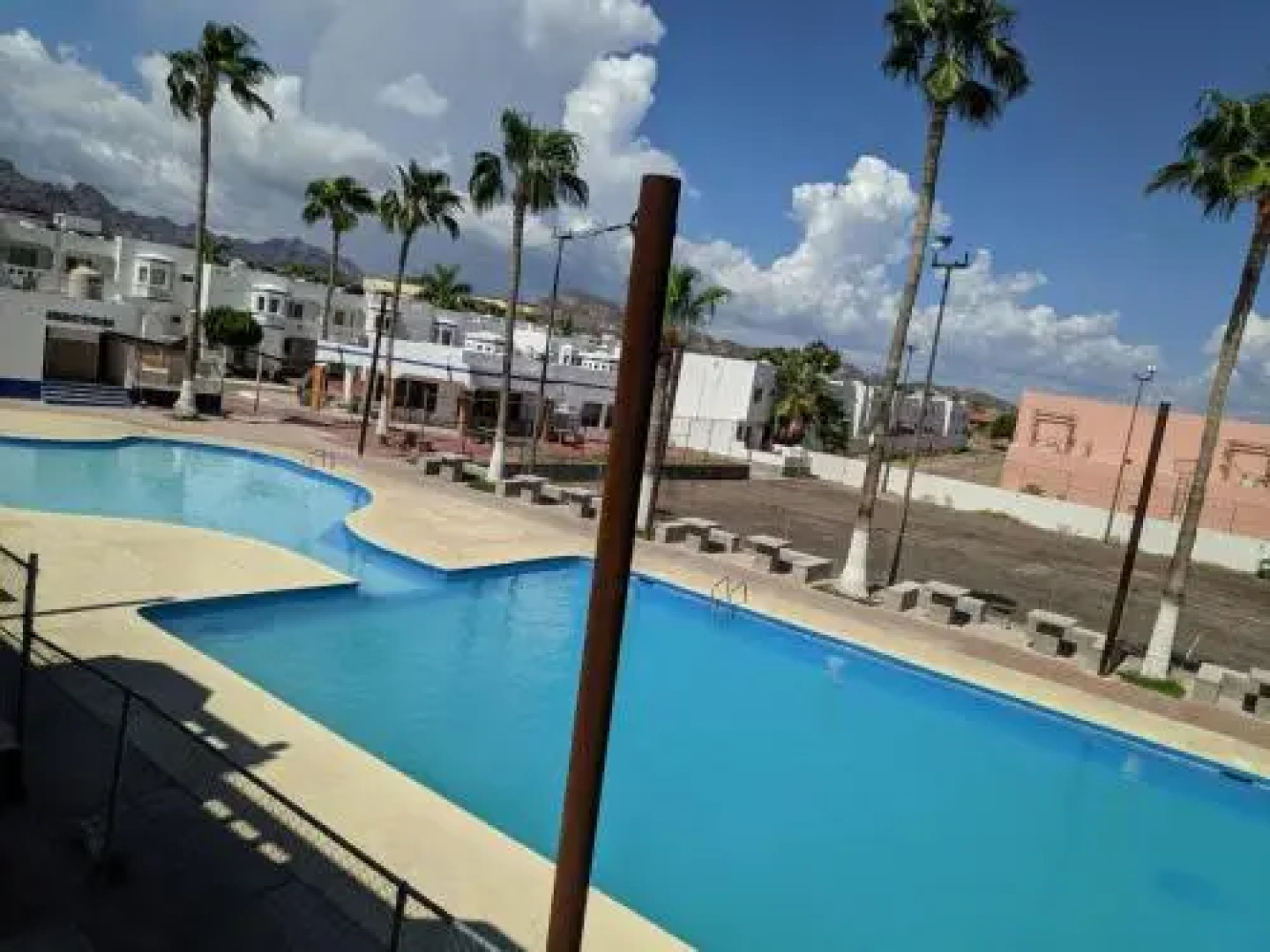 Condominio 303 Loma Bonita