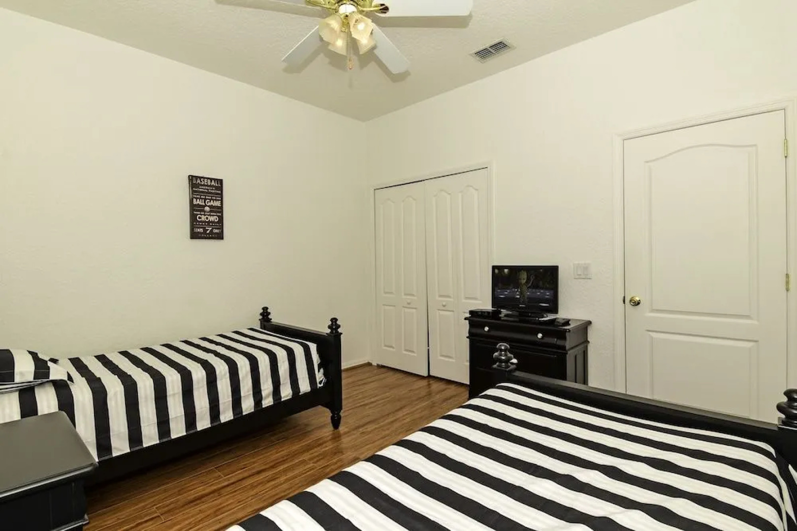 513BIRK Southern Comfort 4 Br villa by RedAwning