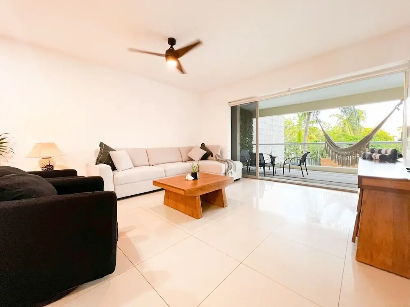 Relajate hermoso jardín y 2 piscinas