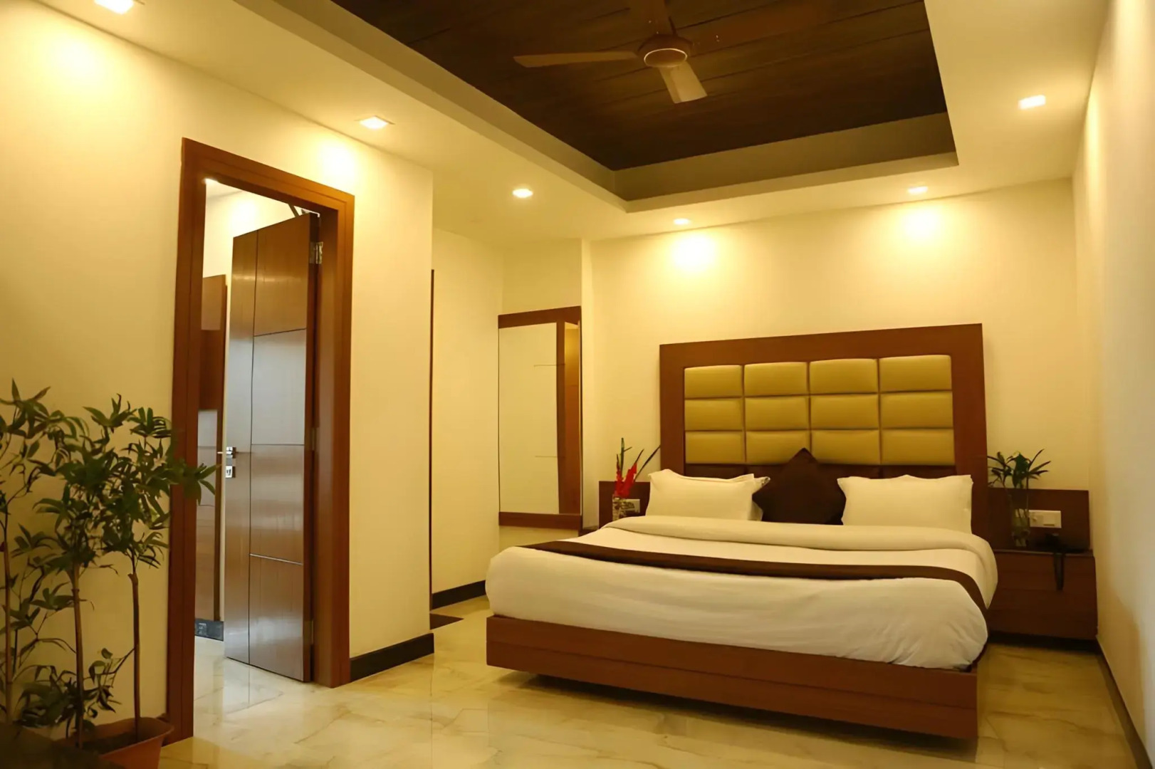 OYO Rooms Mussoorie Library