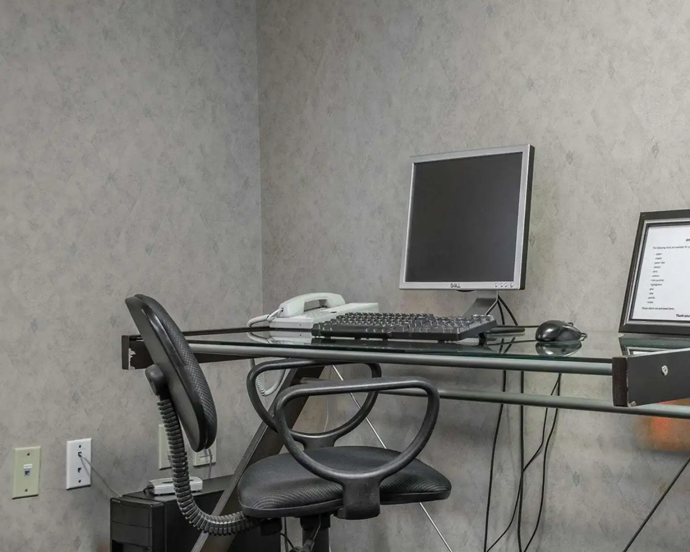 Quality Hotel & Suites