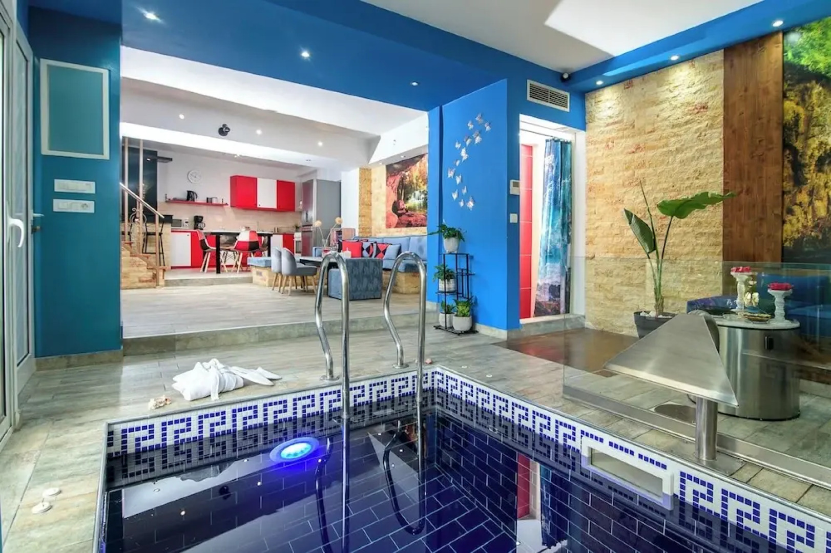 Krousonas Mountain View Suite