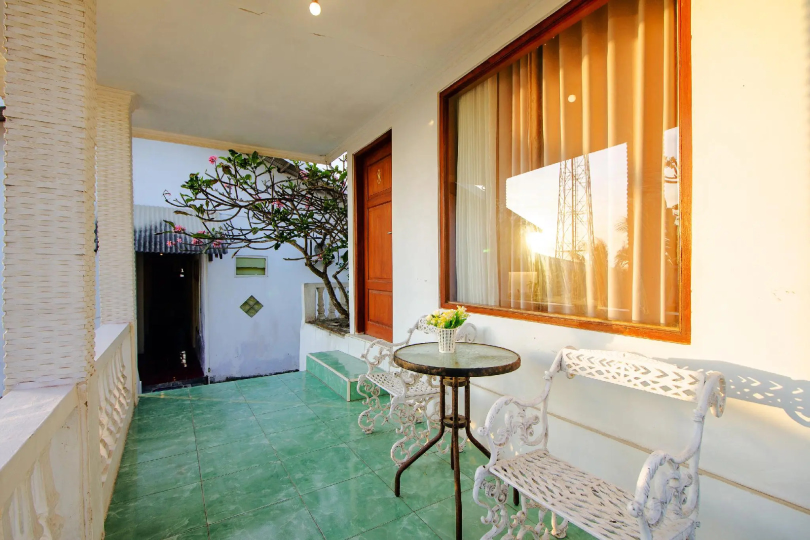 OYO 1533 The Paris Ocean