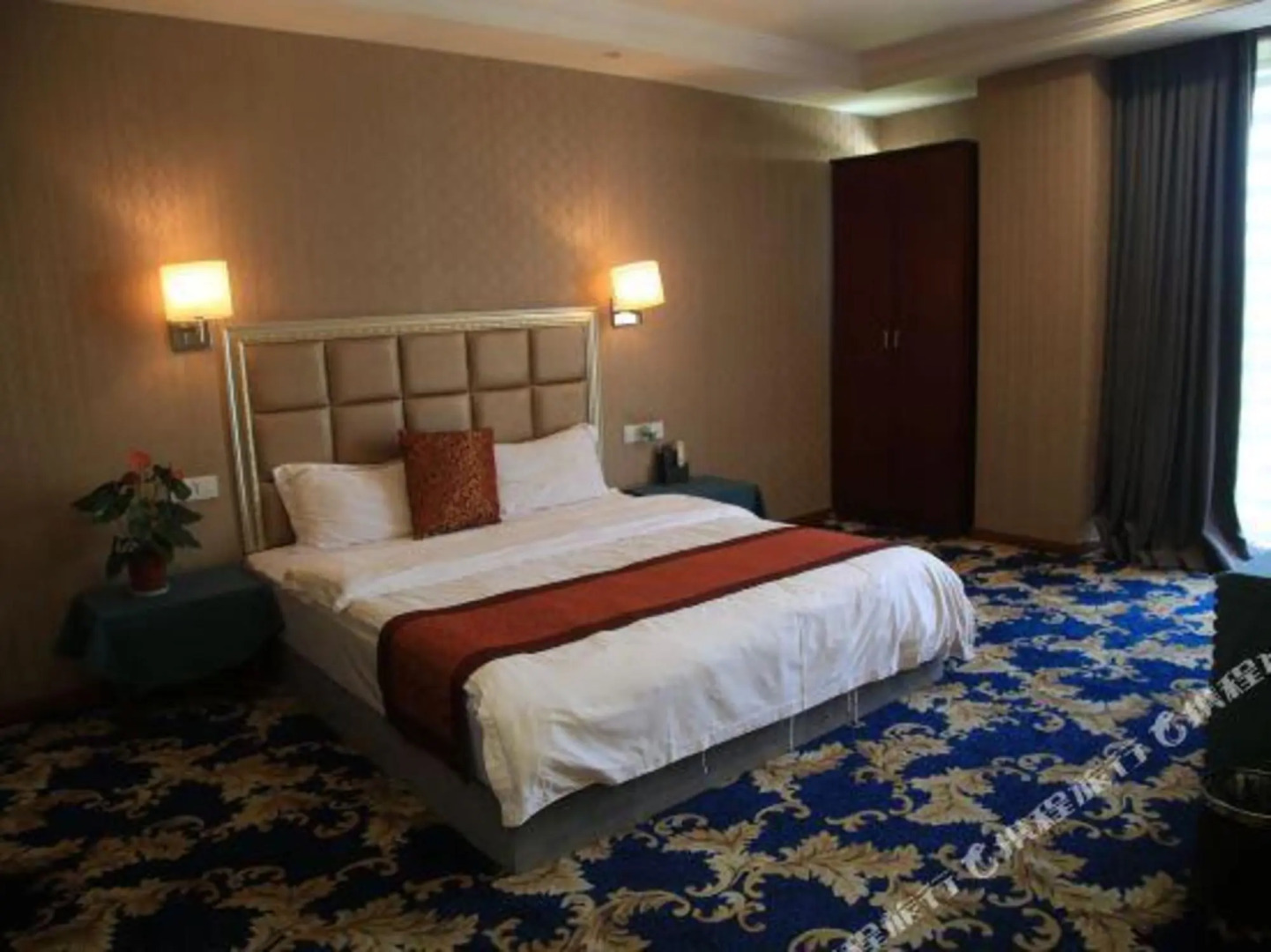 Yiluyue Business Hotel