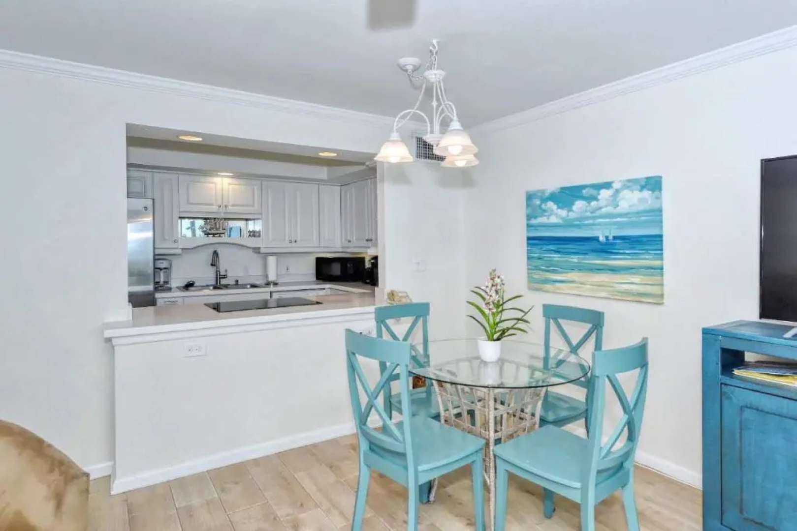 LaPlaya 109A Enjoy the balmy Gulf breezes in this corner end unit right on the beach