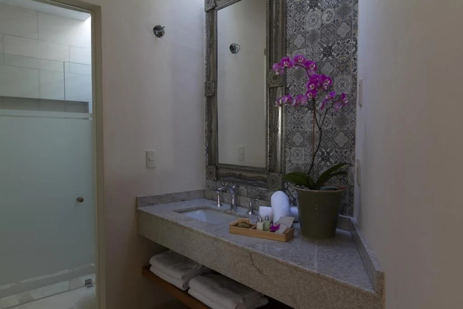 Hotel Lindo Ajijic Bed & Breakfast