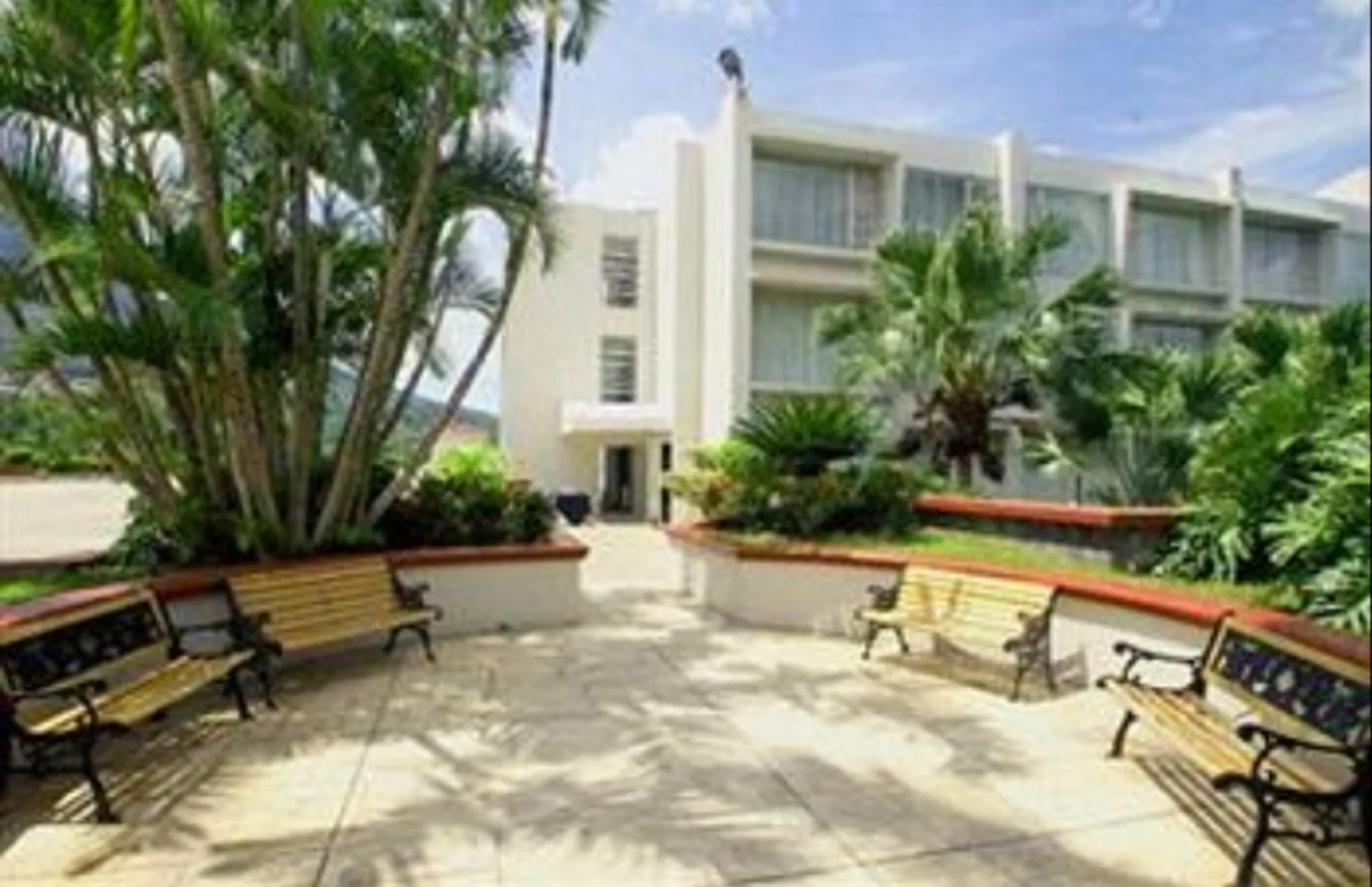Plaza Hotel and Suites