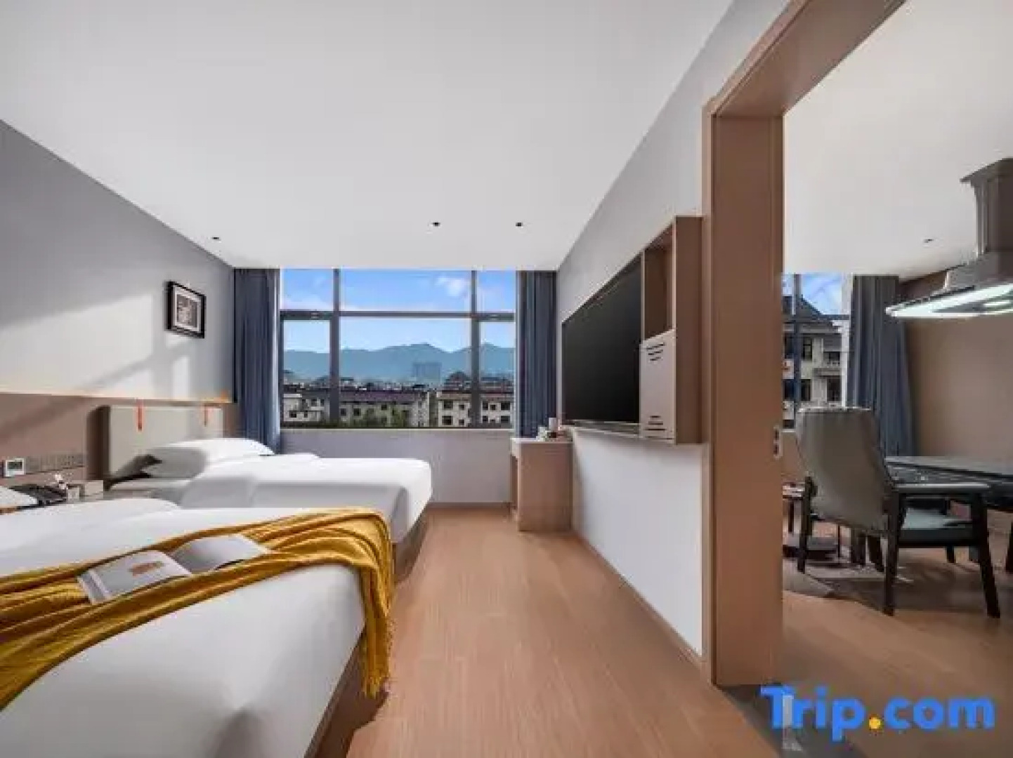 Yashu International Hotel