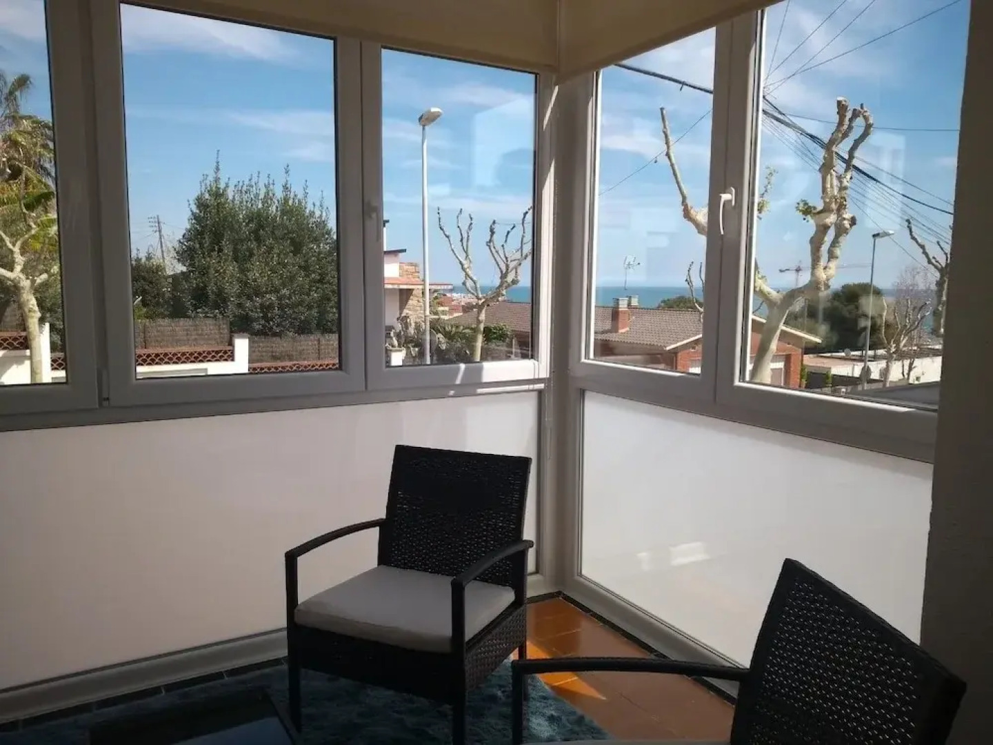 Bright And Comfortable House 20 Min To Barcelona