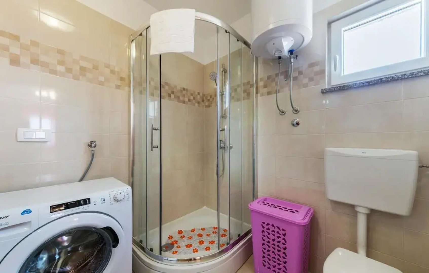 Awesome Home in Krnica With 2 Bedrooms, Wifi and Outdoor Swimming Pool