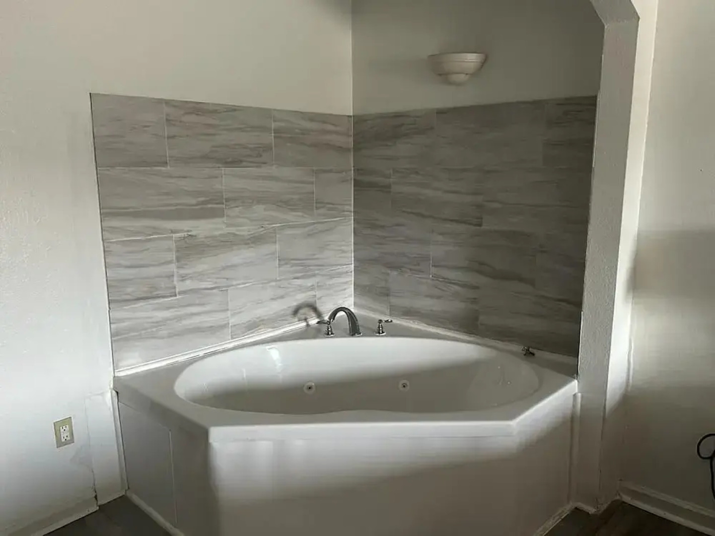 Days Inn - Priceville