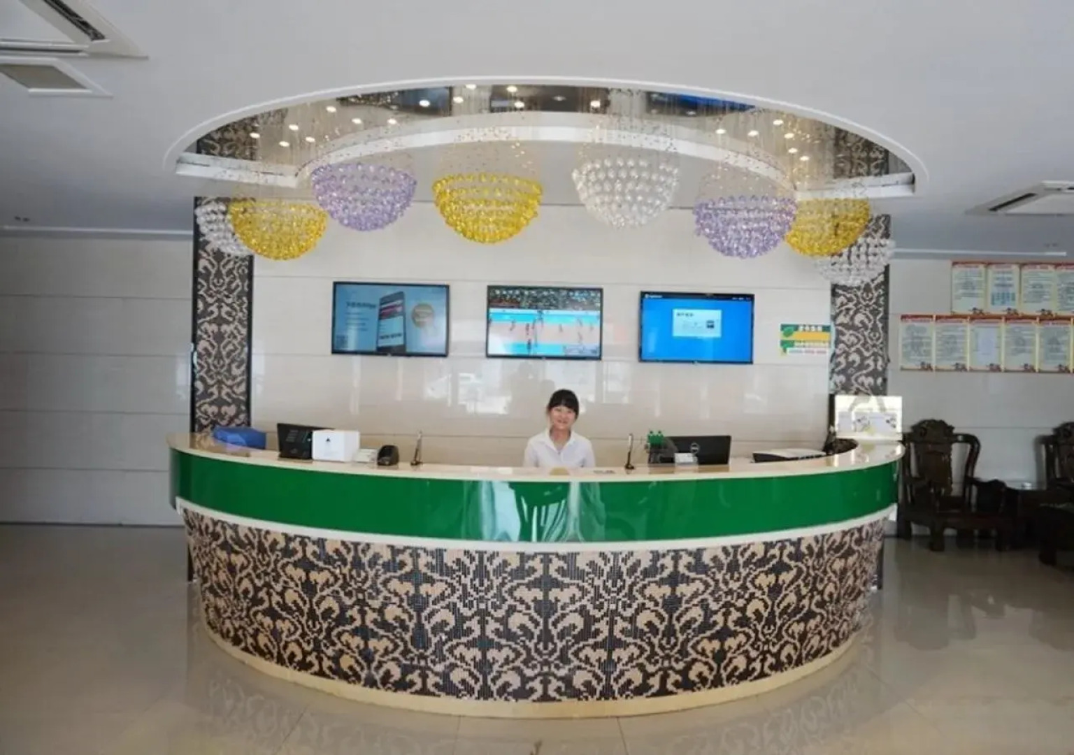 GreenTree Inn Anhui Bozhou Mengcheng County Zhouyuan W) Road County Government Hotel