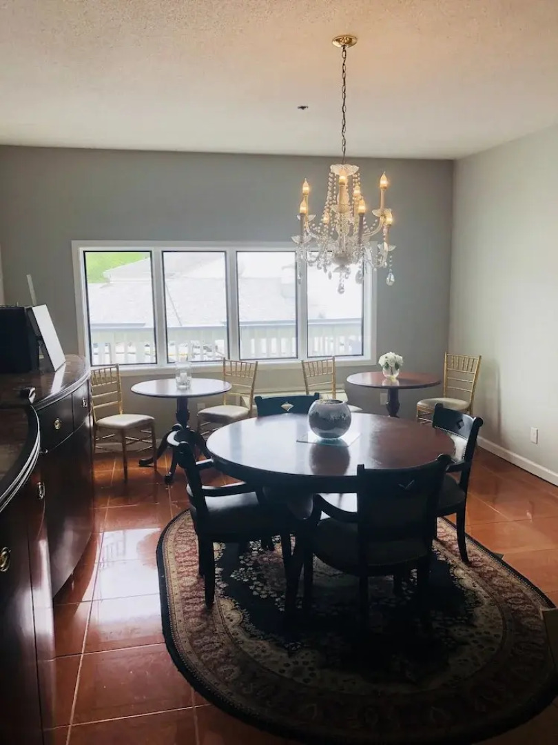 Villa On The River Inn