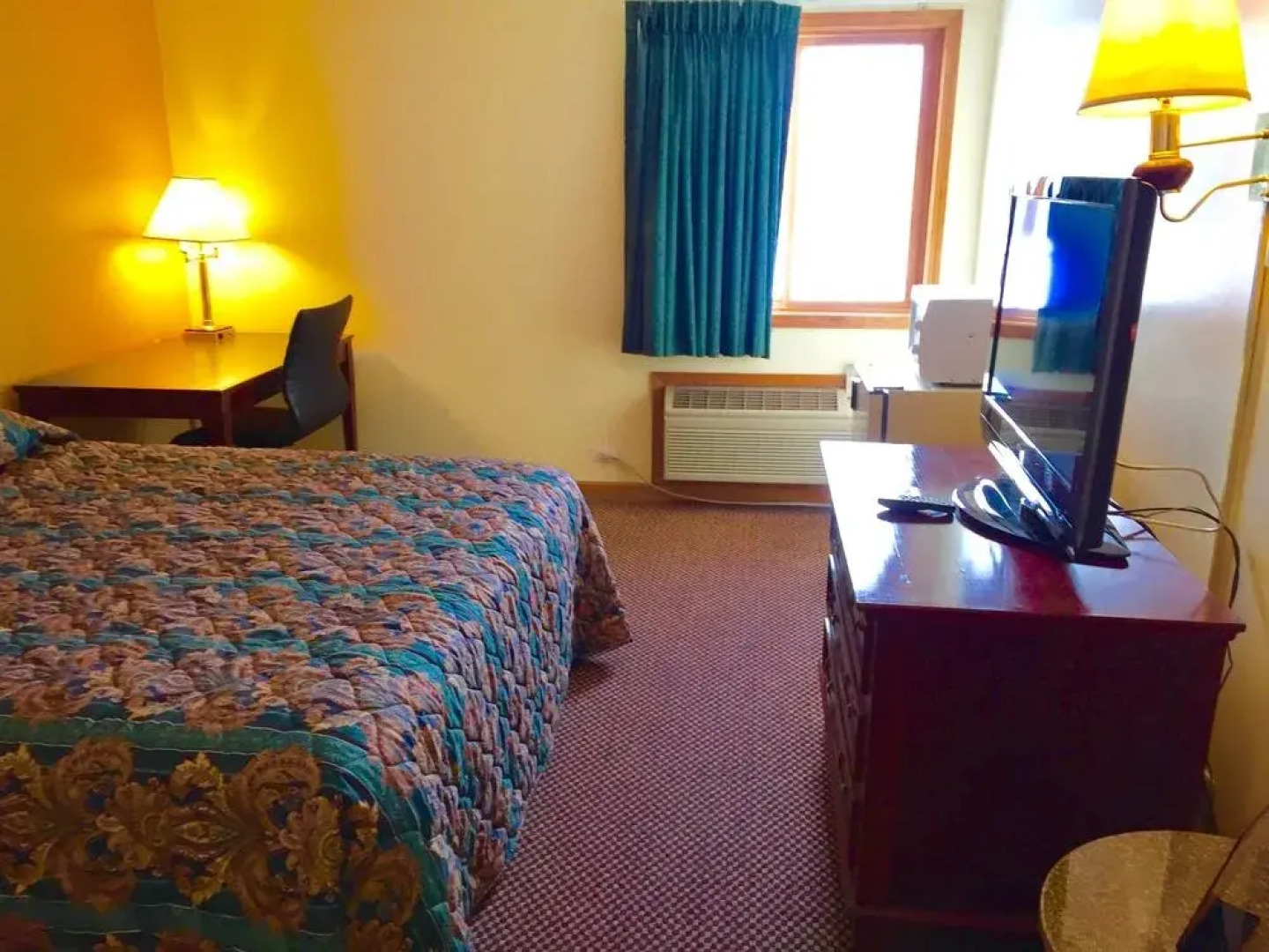 Executive Inn and Suites