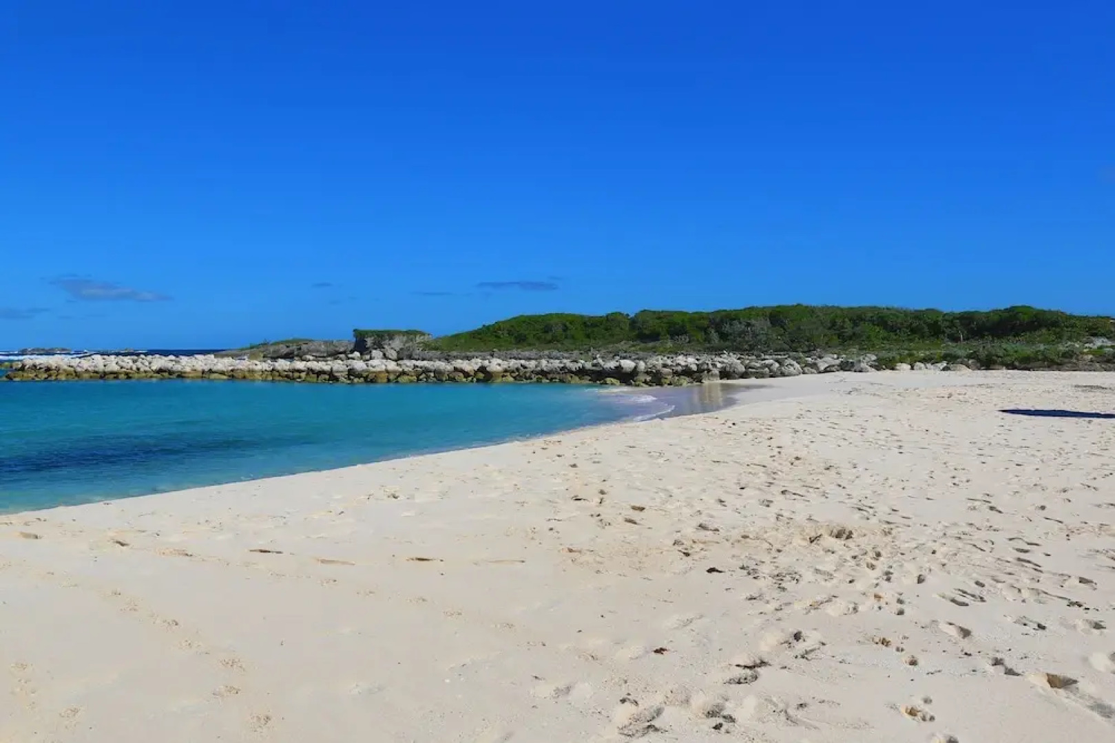 The Sandpiper Inn & Cottages