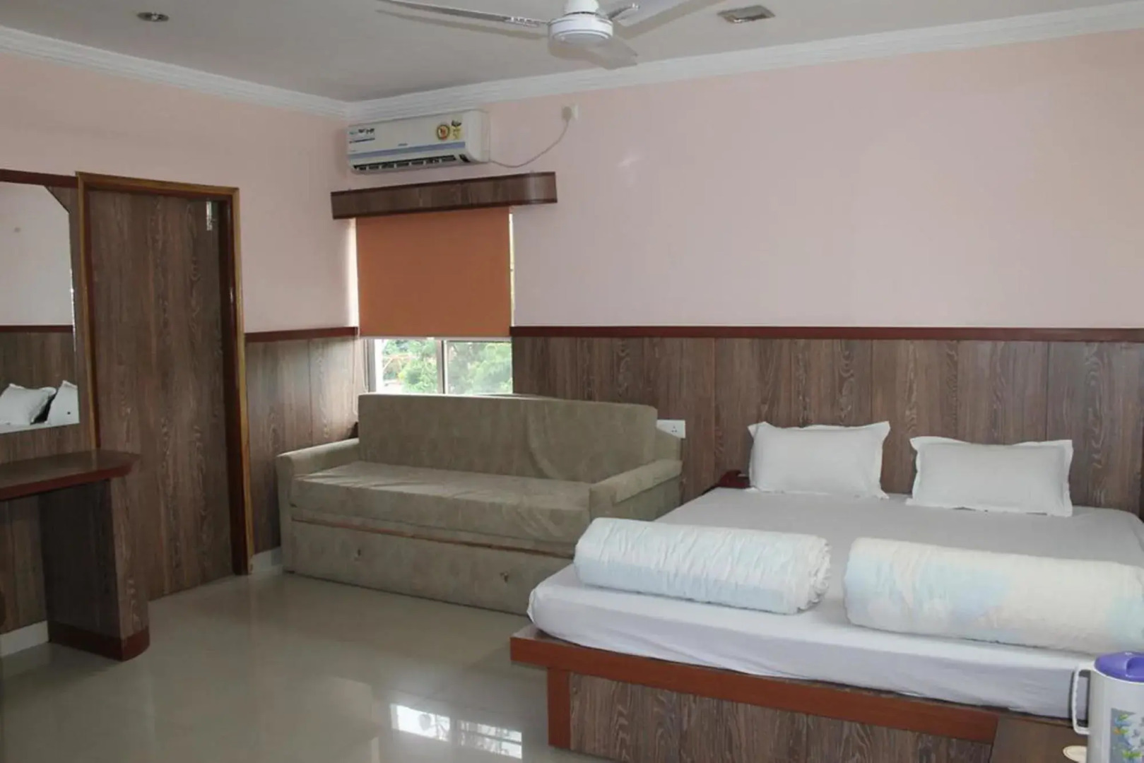 Hotel Delta International