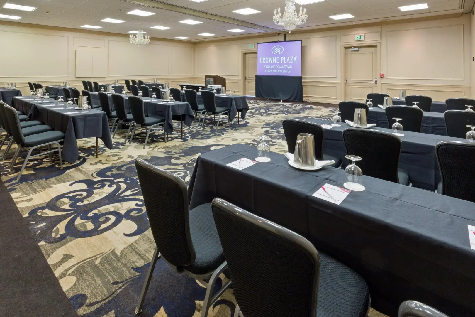 Crowne Plaza Portland Downtown Convention Center by IHG