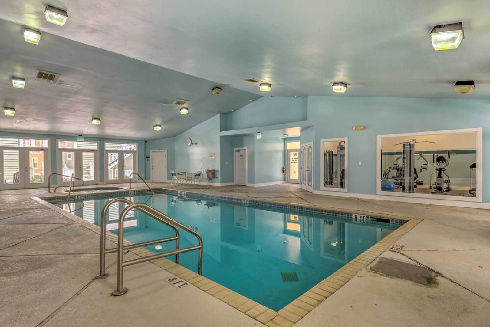 Palm Harbor Home w/ Private Pool, 4 Mi to Beach