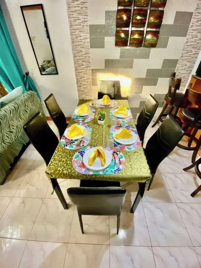 Len's Staycation 3bdr-2br-downstairs ,netflix&wifi