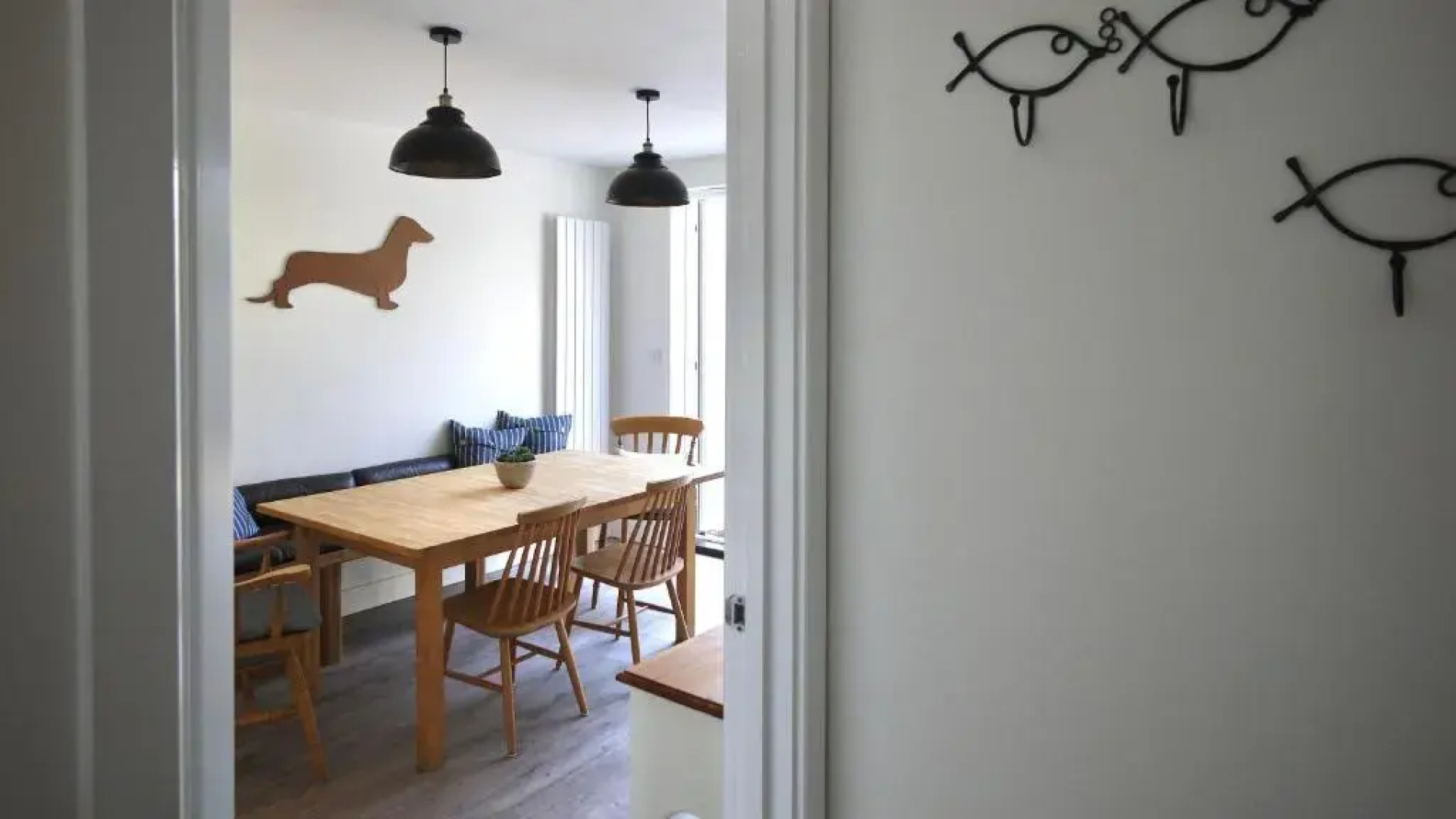 Let’s Unwind Cottages - The Salty Dog & Rock Lobster