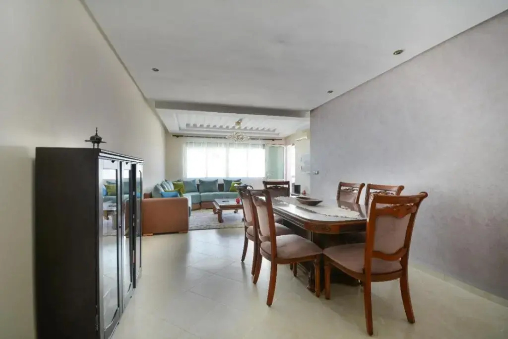 Superbe appartement avec piscine à Harhoura Témara