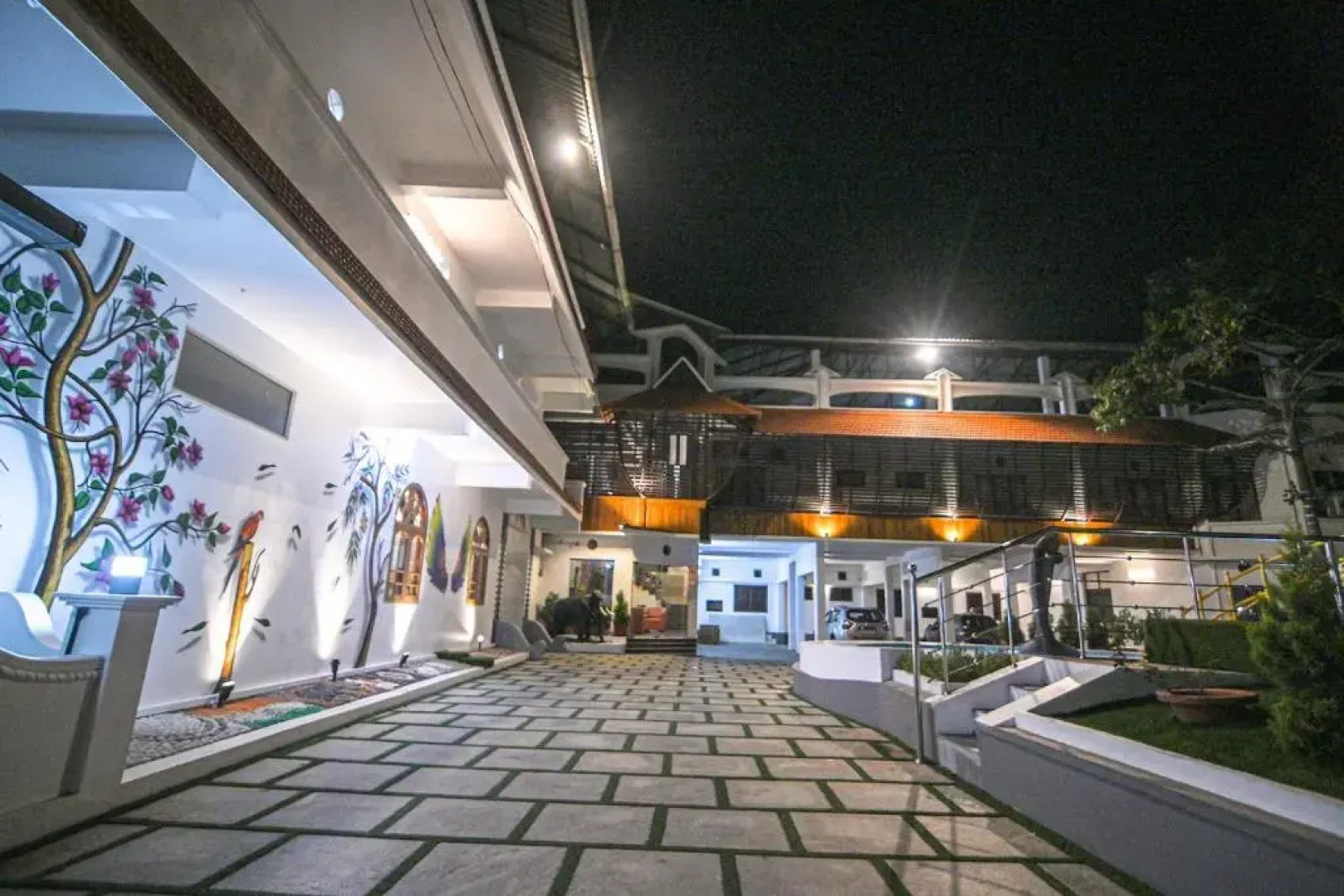 Lake Palace Family Resort Kumarakom