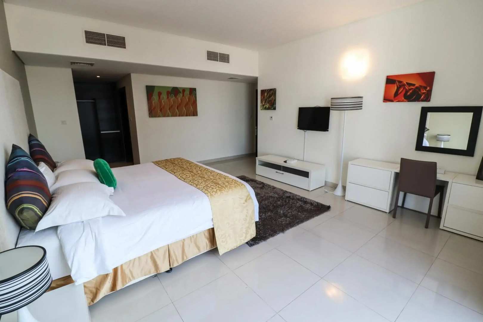 Gulf Suites Hotel Amwaj