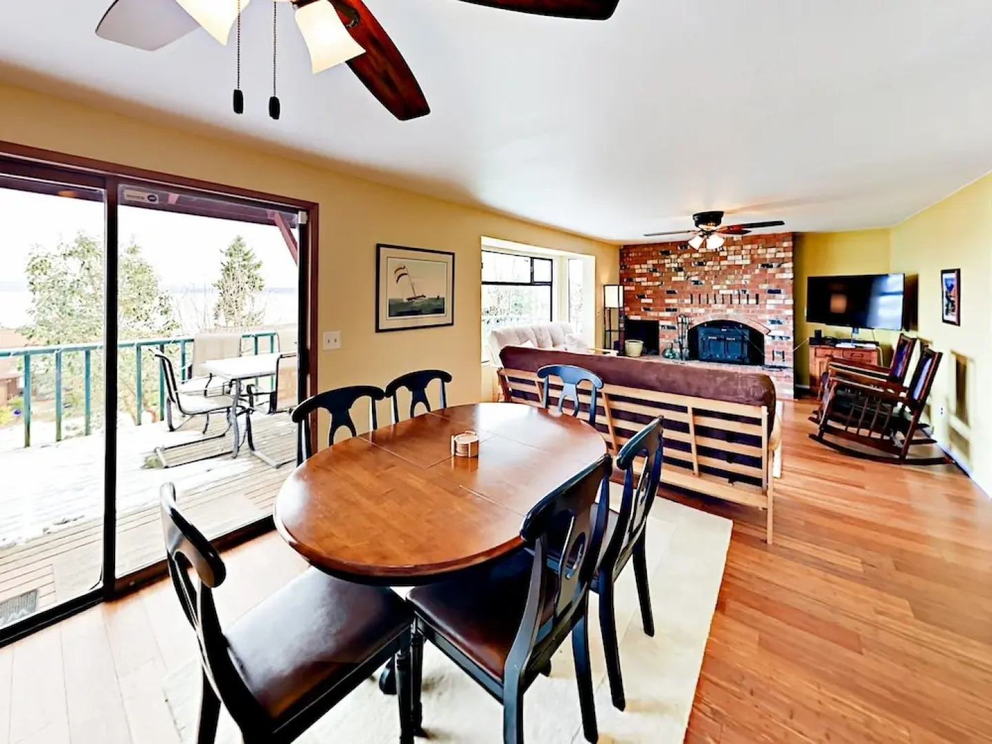 Puget Sound Views with Private Beach by RedAwning