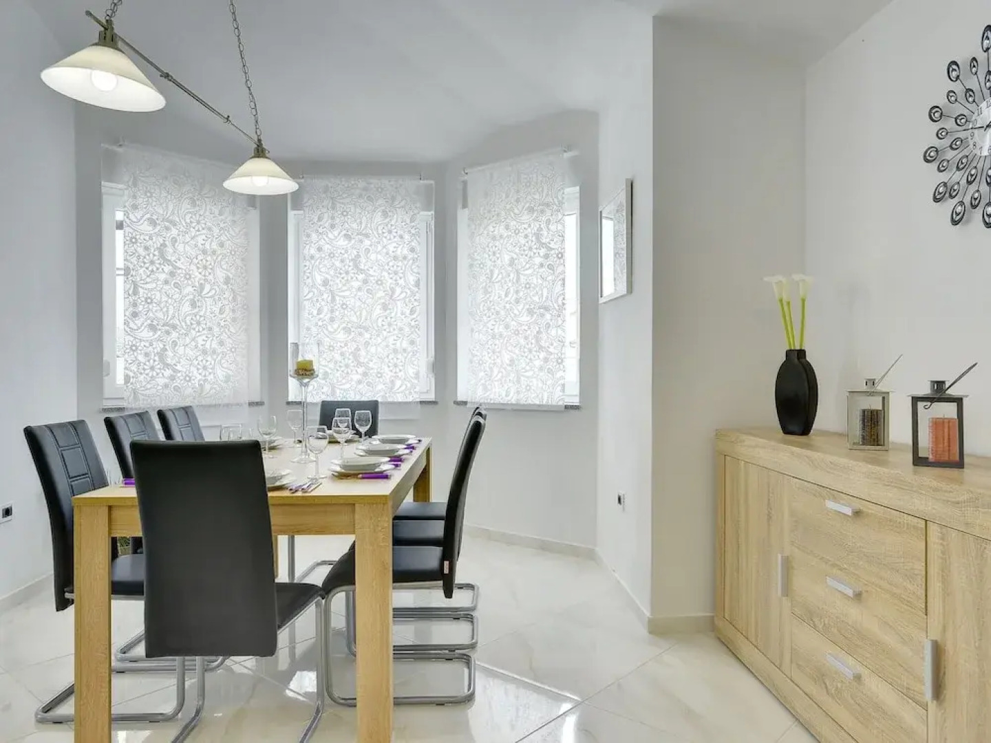 Modern Villa With Private Pool Near Beach