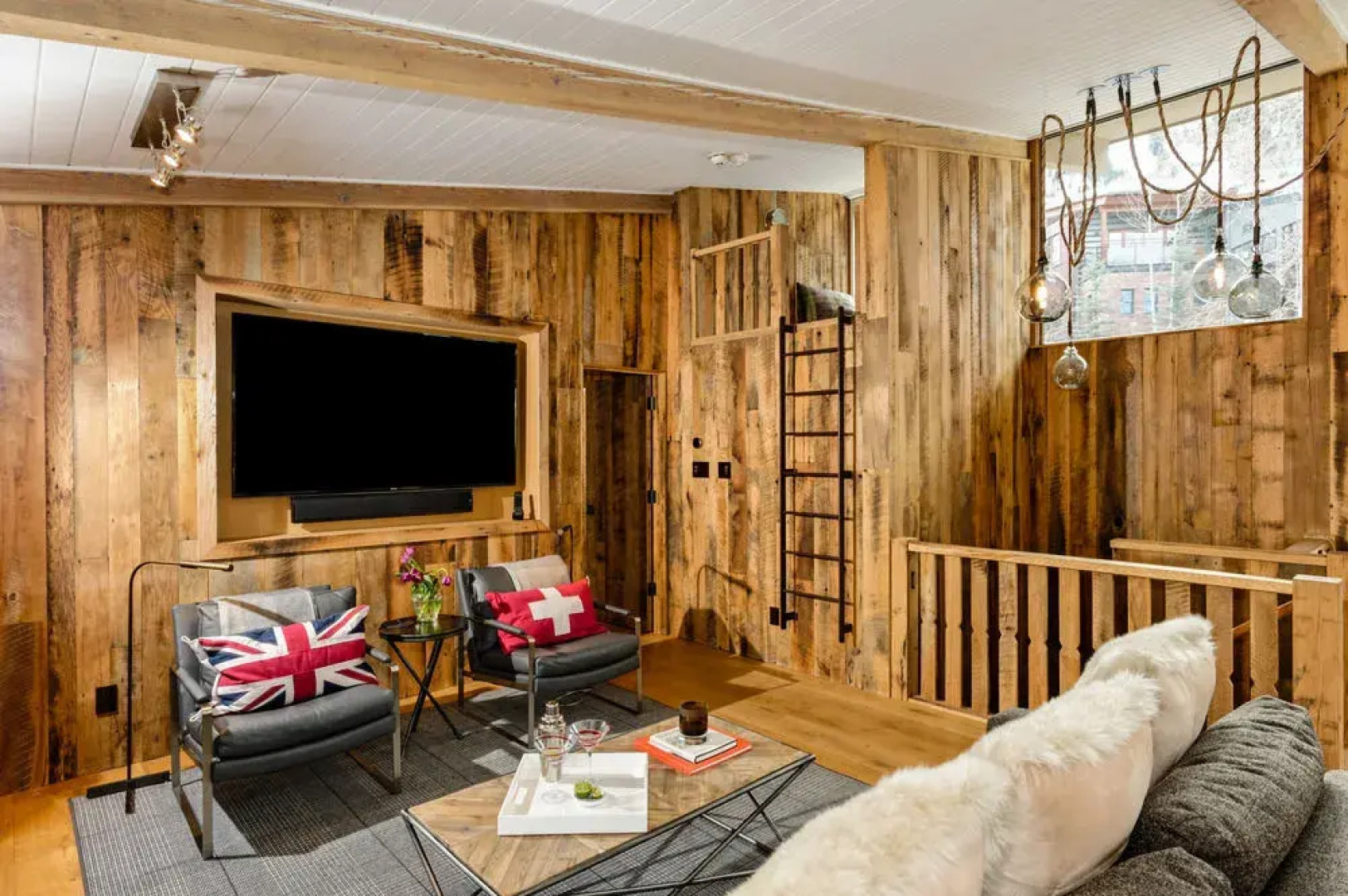 Standard Aspen Alps #103