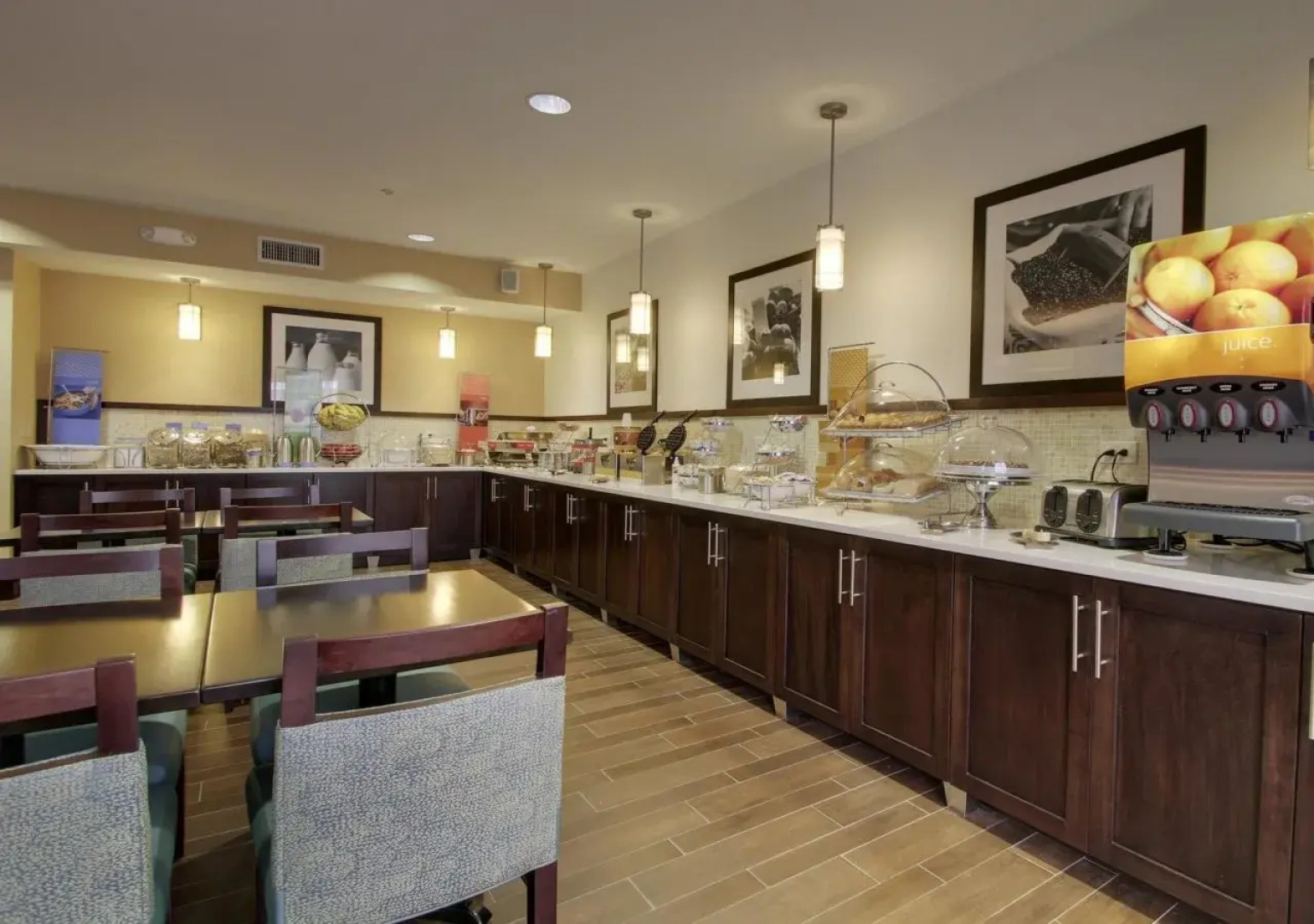 Quality Inn & Suites Quincy - Downtown