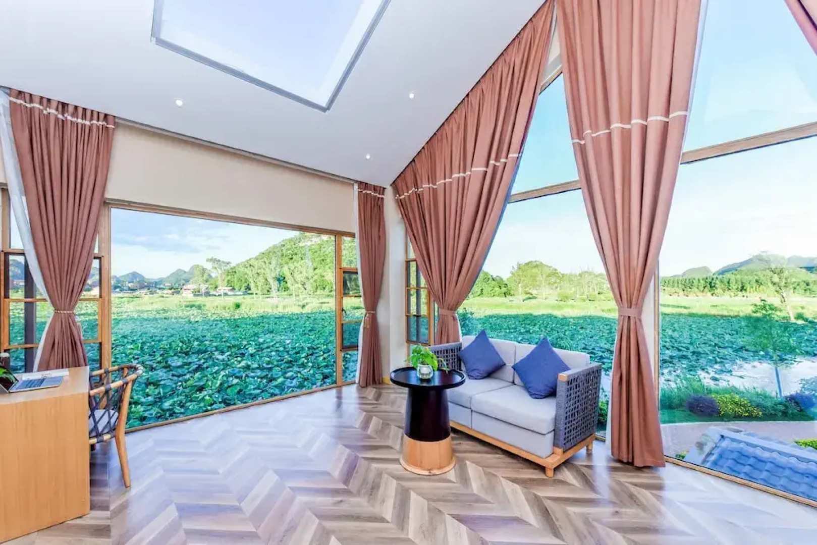 Xiyuan Holiday Hotel