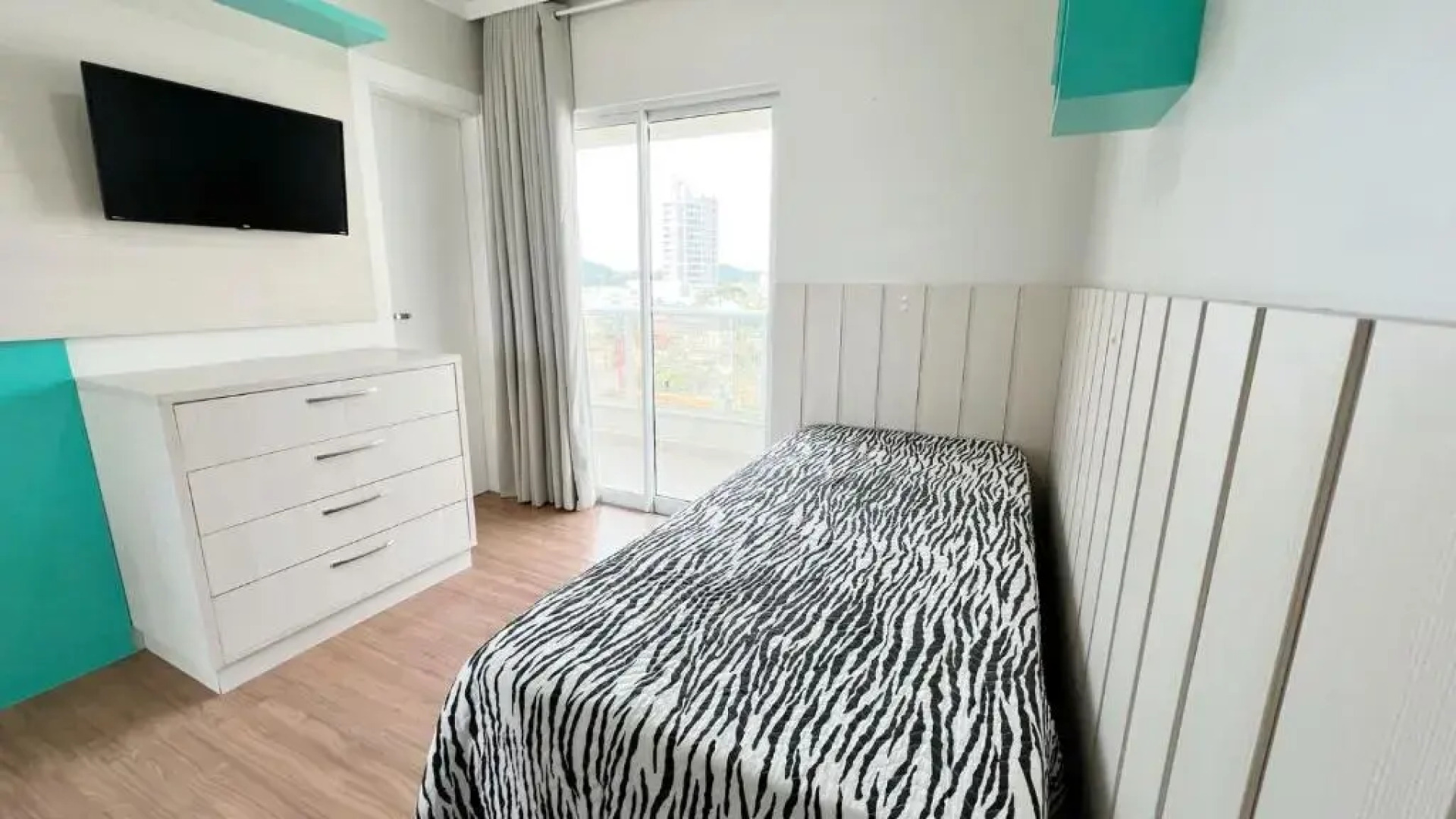 Excelente apartamento 2 suítes em Porto Belo