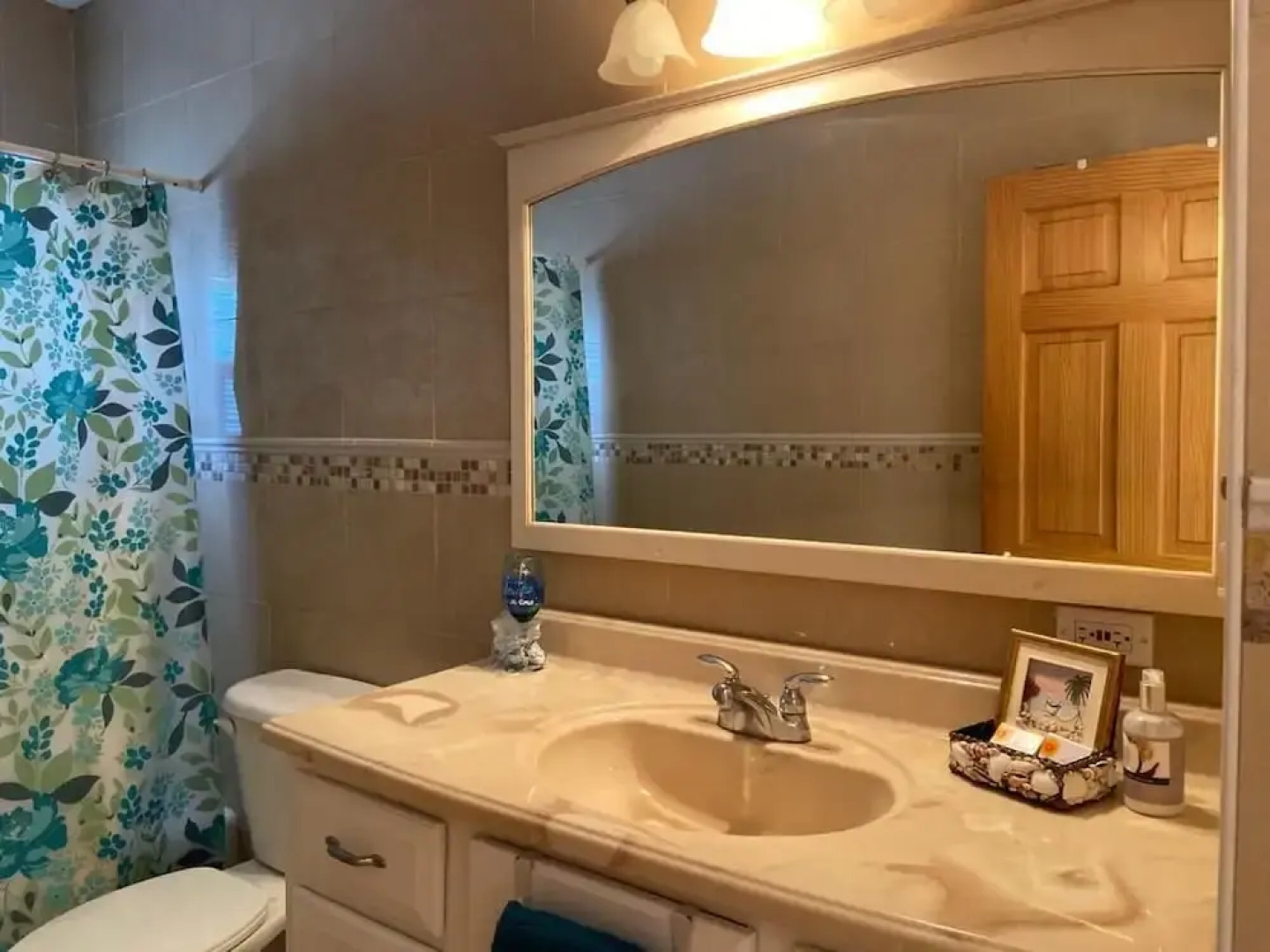 Blue Diamond Apartments