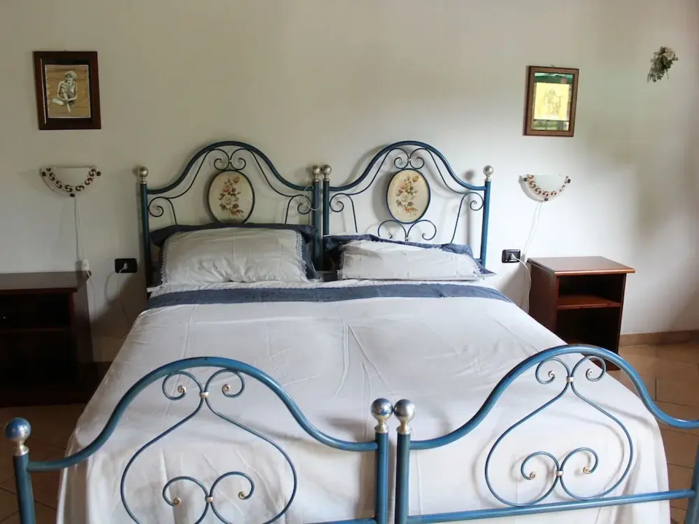 Vibrant Holiday Home in Matino With Swimming Pool