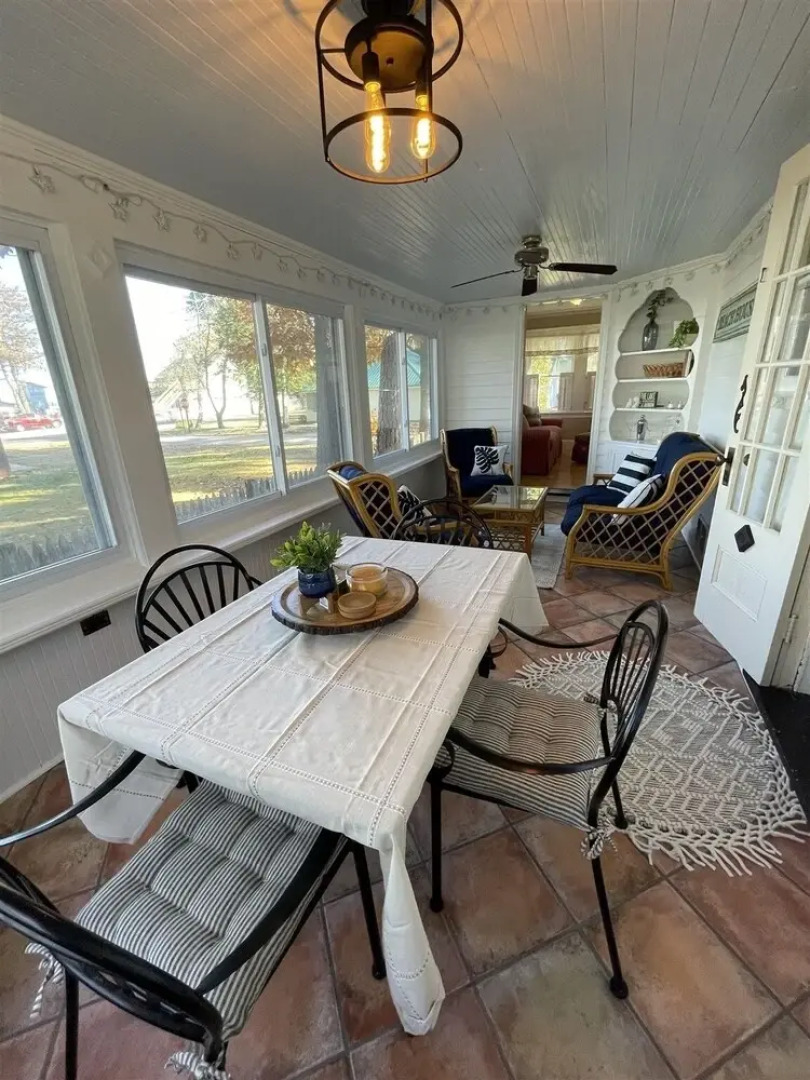 Maine Stay Lake House-limit12 4 Bedroom Home by RedAwning