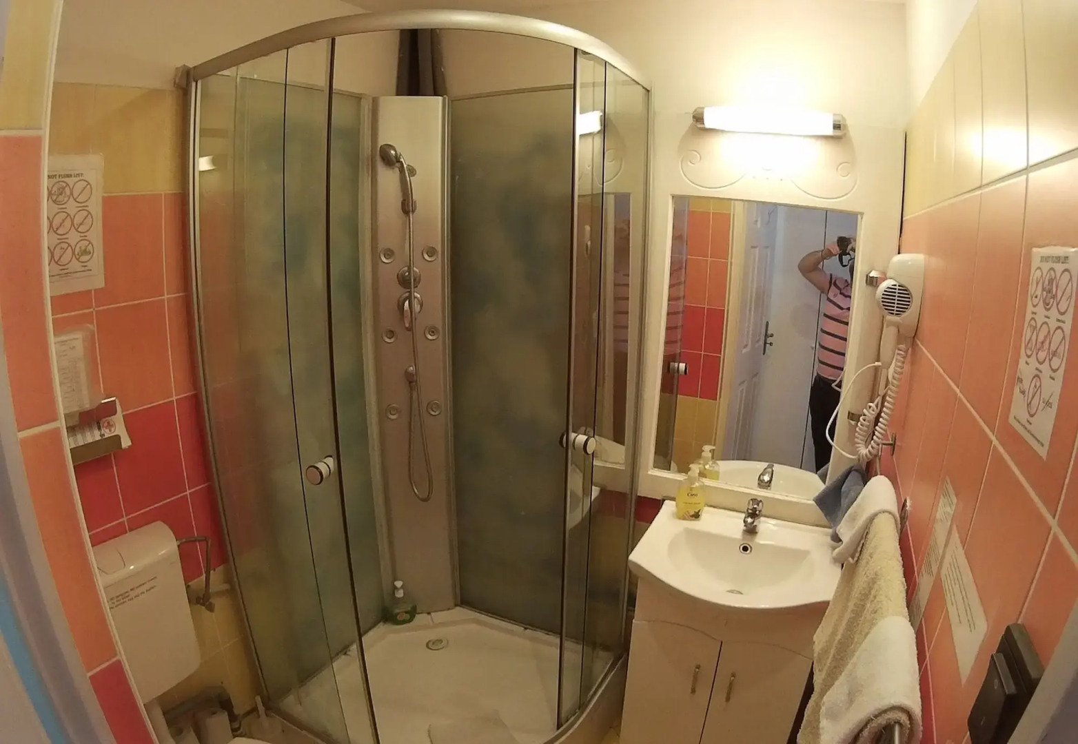 Europa Centerpoint Guesthouse