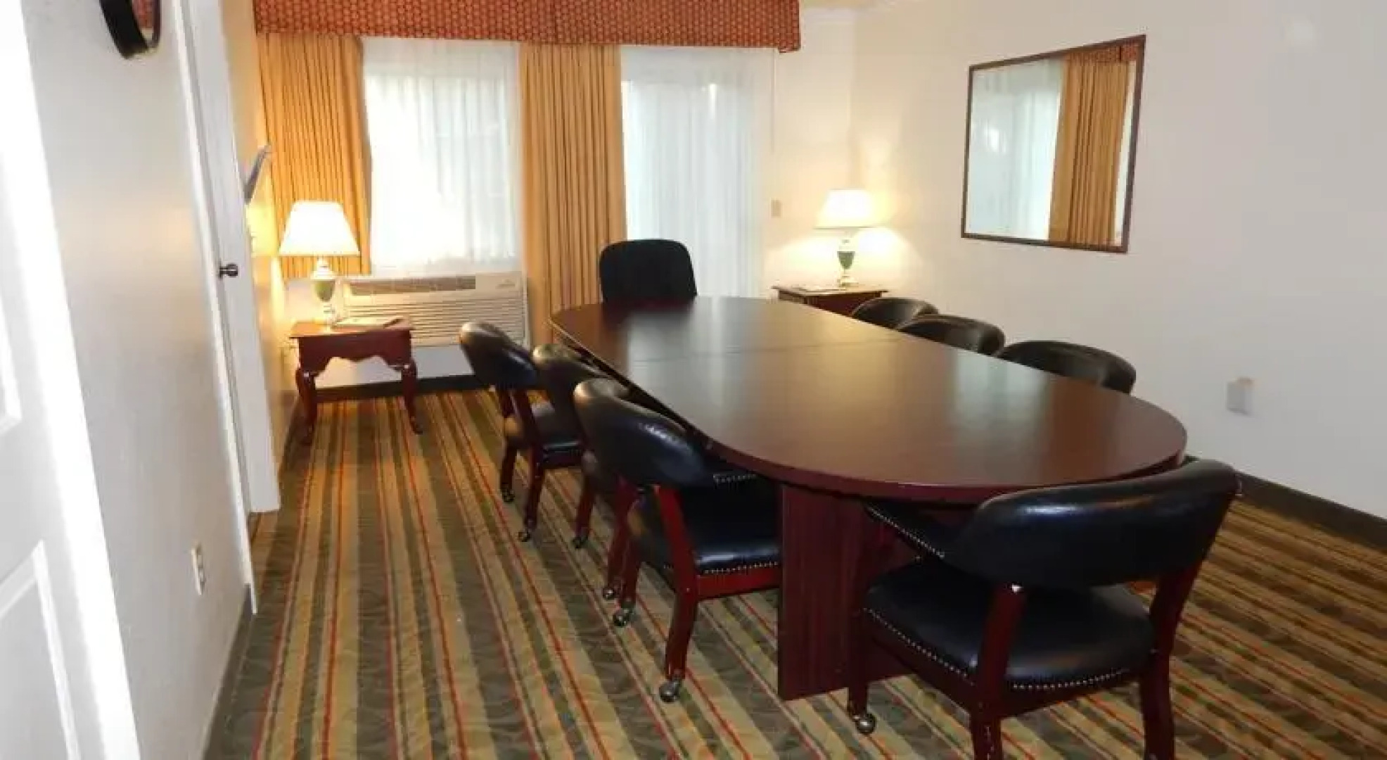 Comfort Inn & Suites Visalia