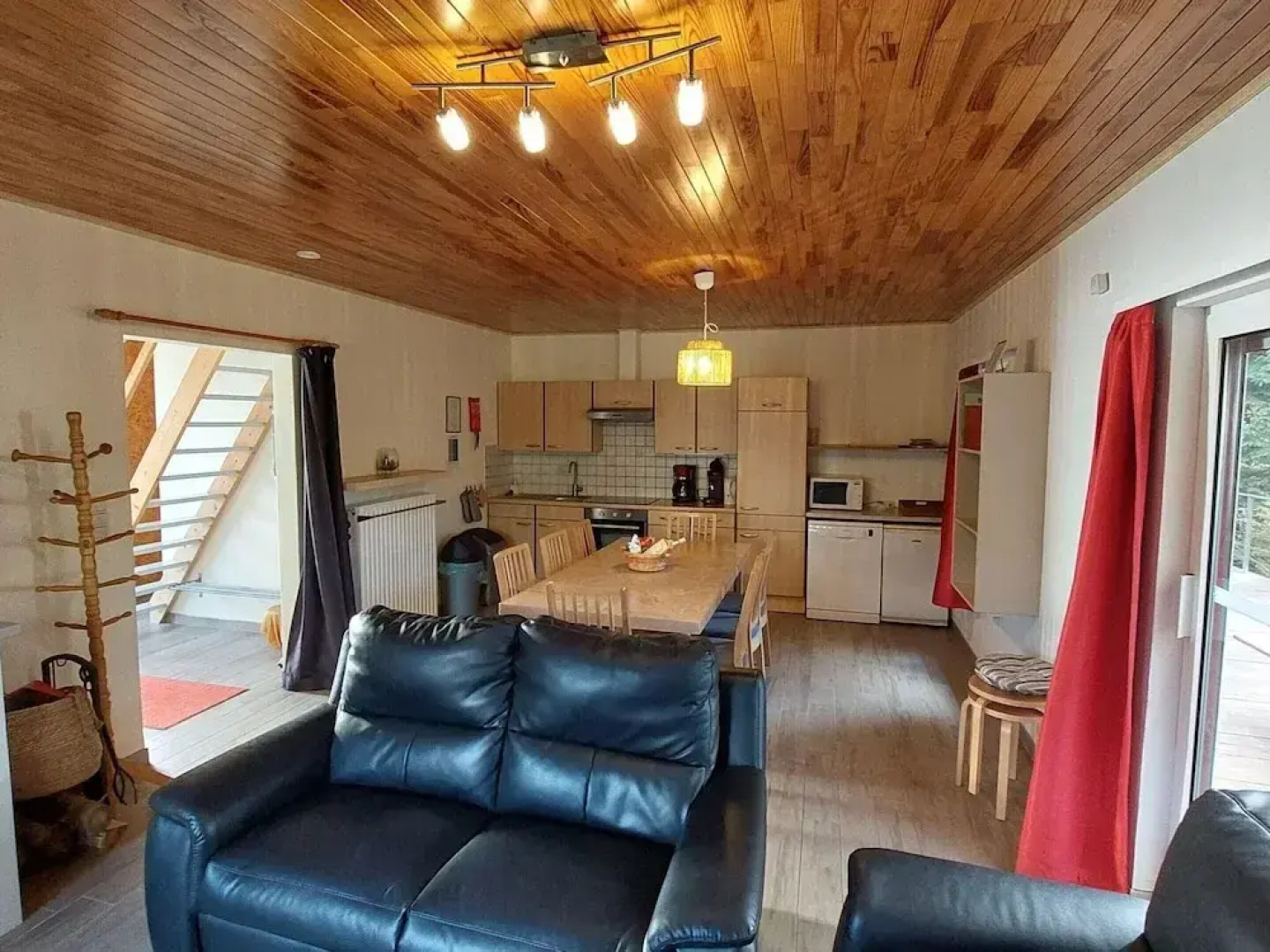 Retreat With Sauna & Games