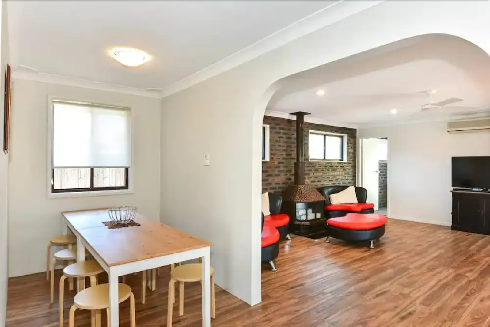 The Noraville House - Large Family Home