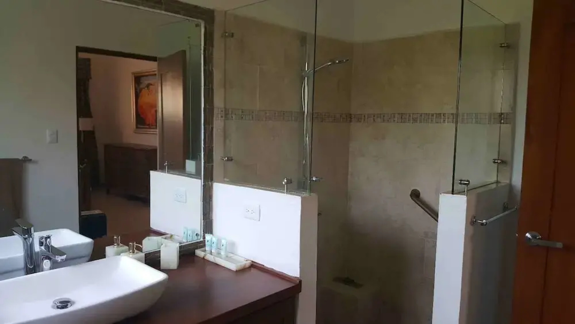 Villa in Metro Country Club