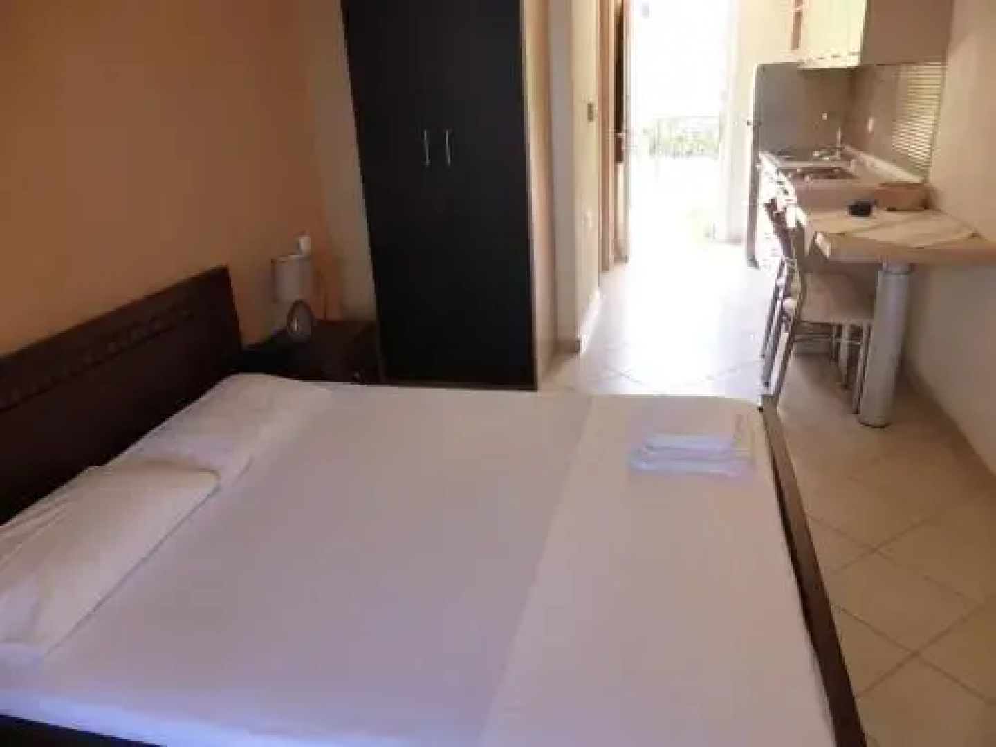 Perdikis Apartments