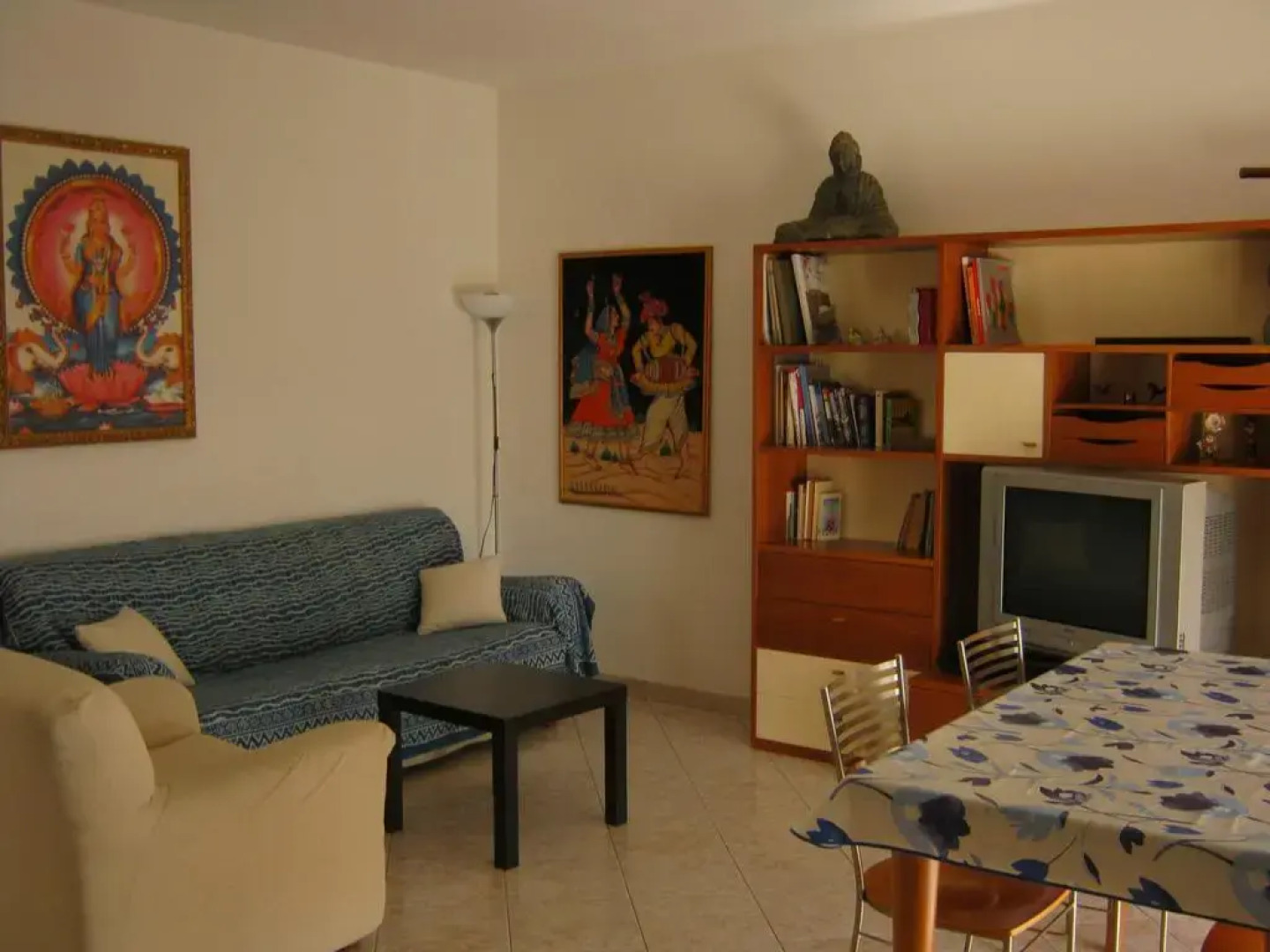 Al Mare Vicino Al Paese Vecchio