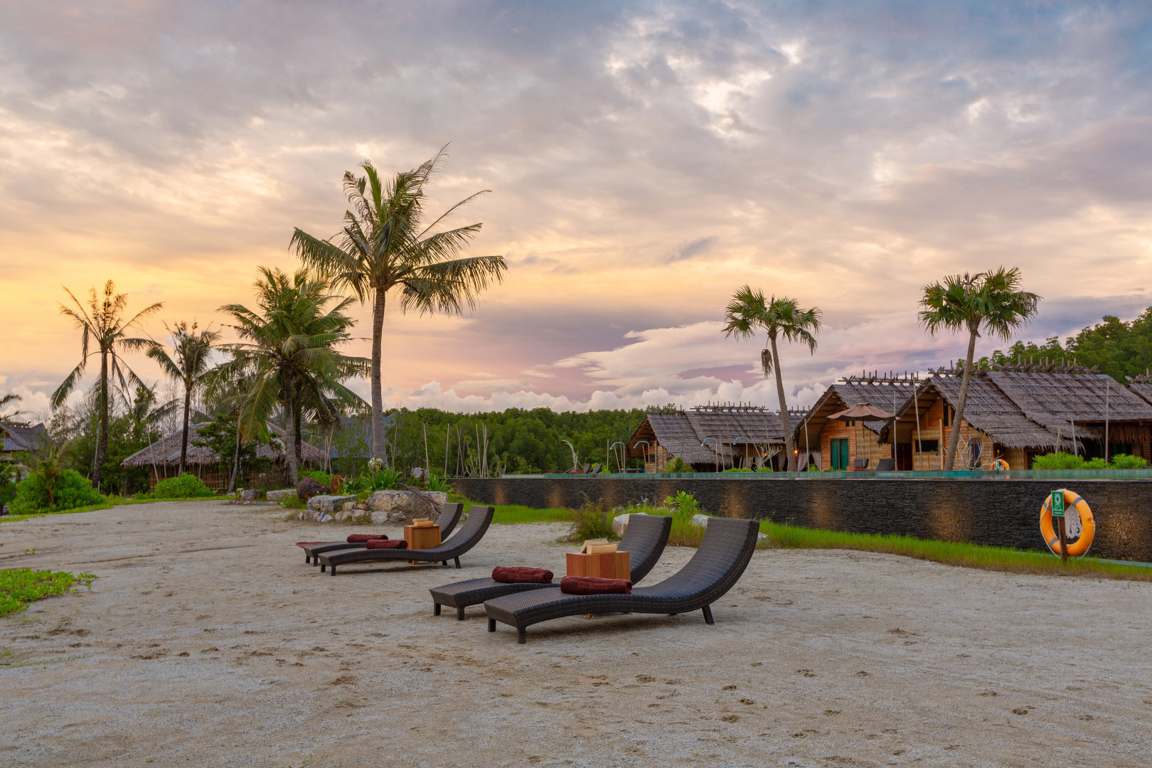 Venice Krabi Villa Resort